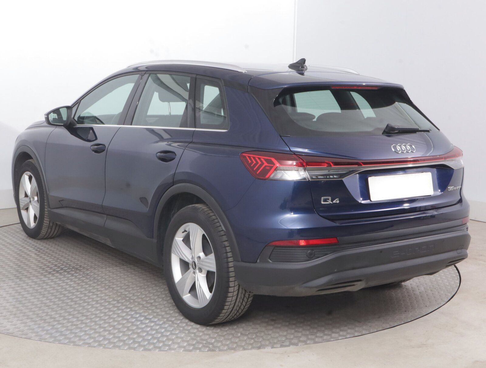 Audi Q4 e-tron, 35 e-tron, Automat, Navi - fotka 4