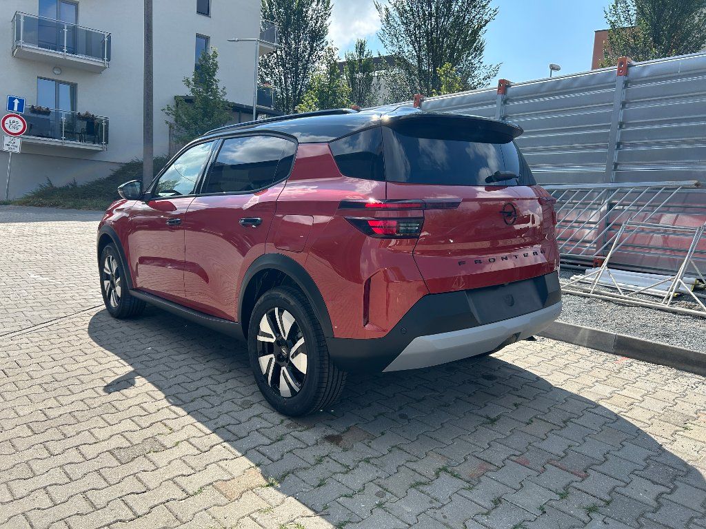 Opel Frontera, GS 1,2 Turbo 107kW AT Mild-hyb - fotka 3