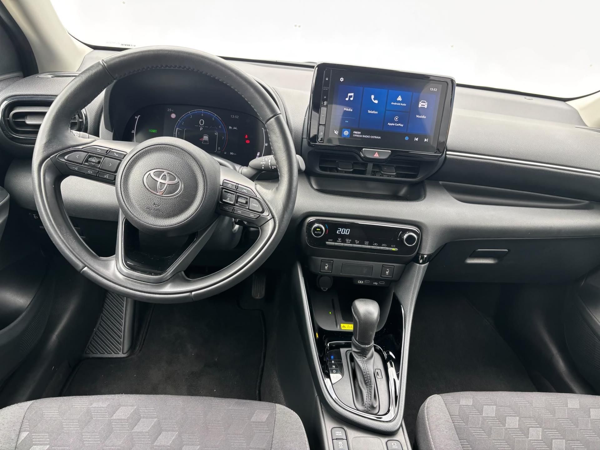 Toyota Yaris, 1.5 HSD e-CVT Style - fotka 5
