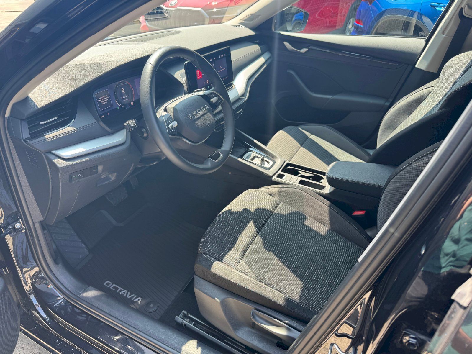 Škoda Octavia, Combi DSG 2.0 TDI 110 kW Selec - fotka 6