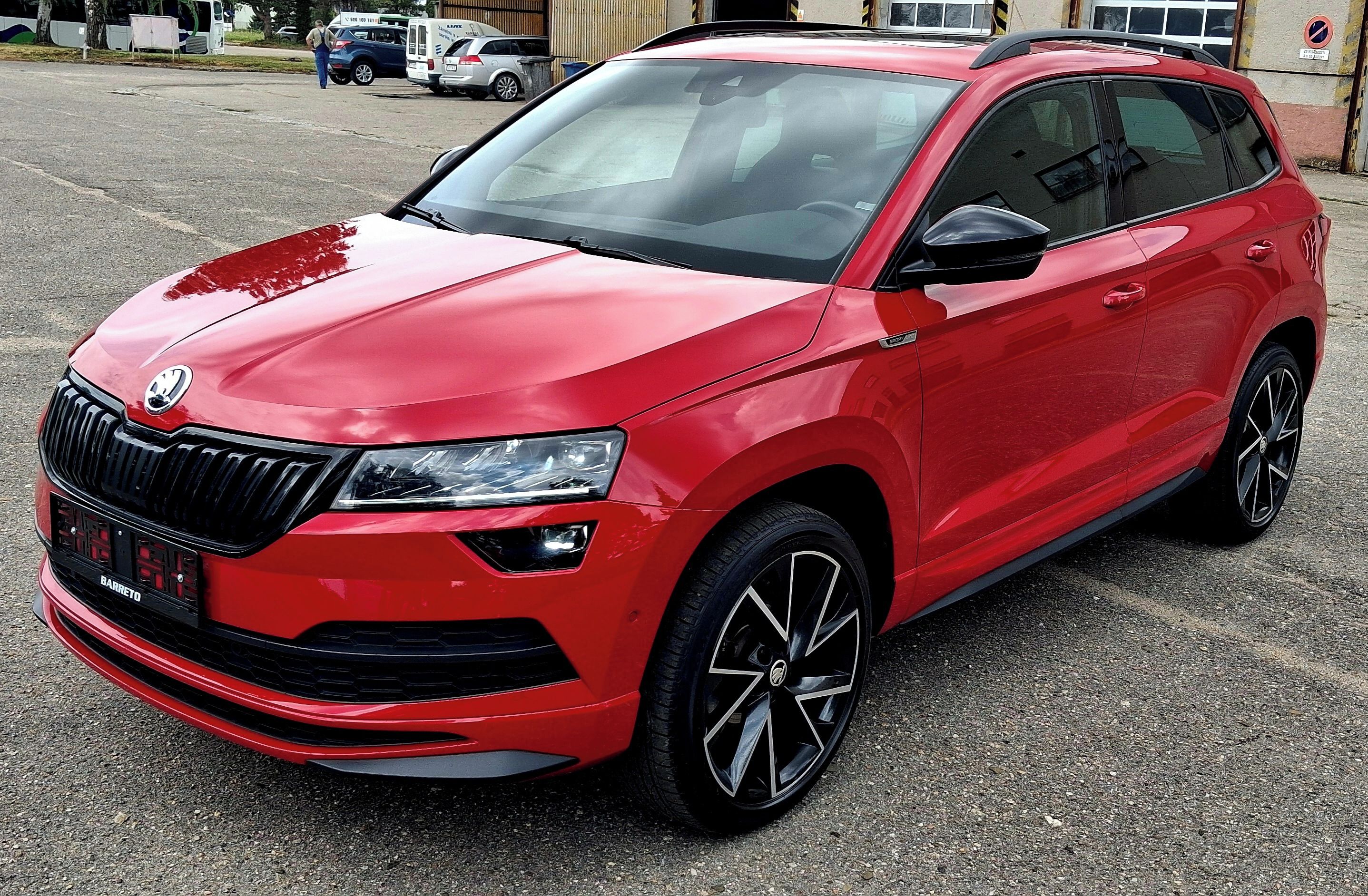 Škoda Karoq, 2.0 TDi Sportline 4x4 TOP STAV - fotka 2