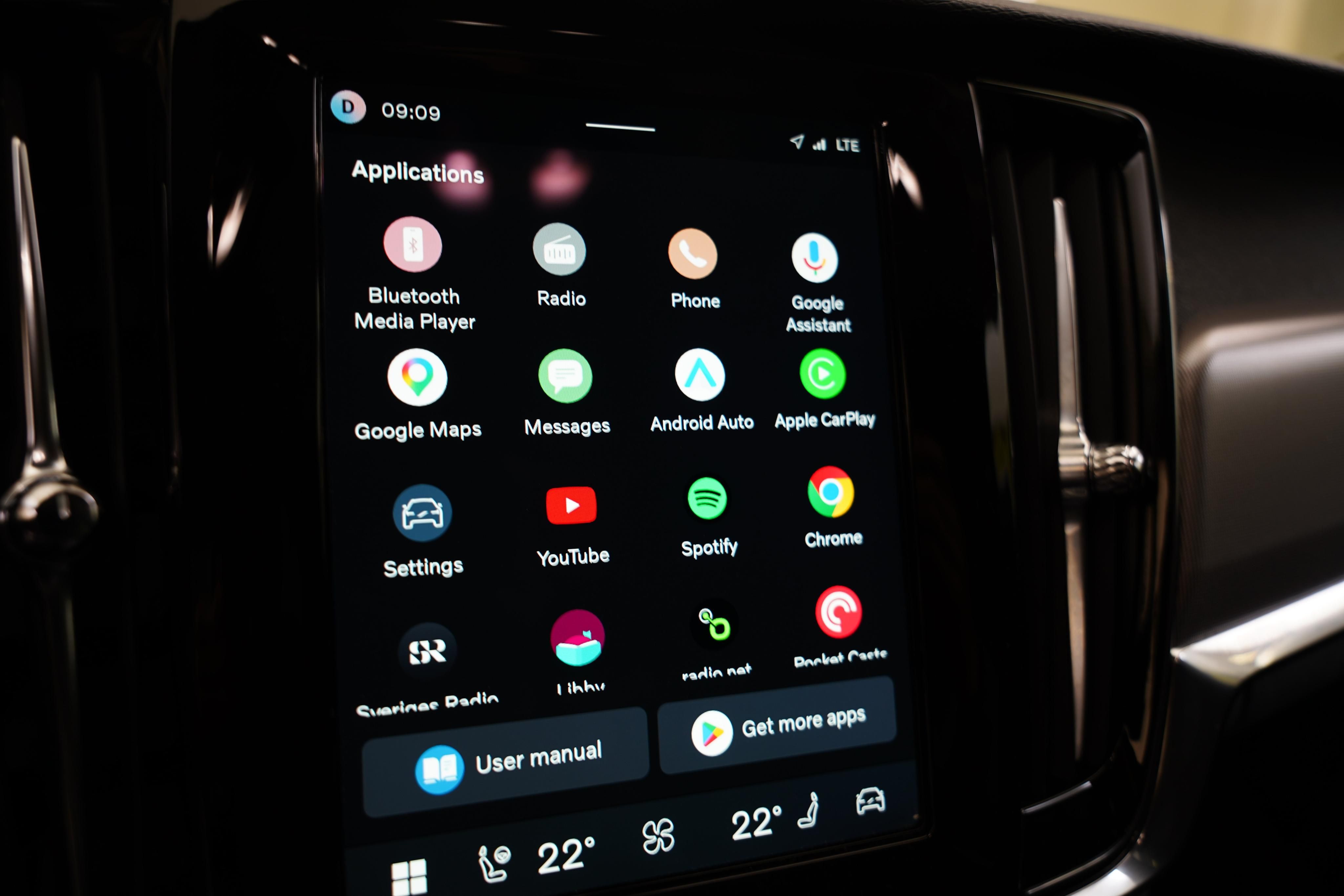 Volvo V90, 2.0 D 145 kW Momentum - fotka 5