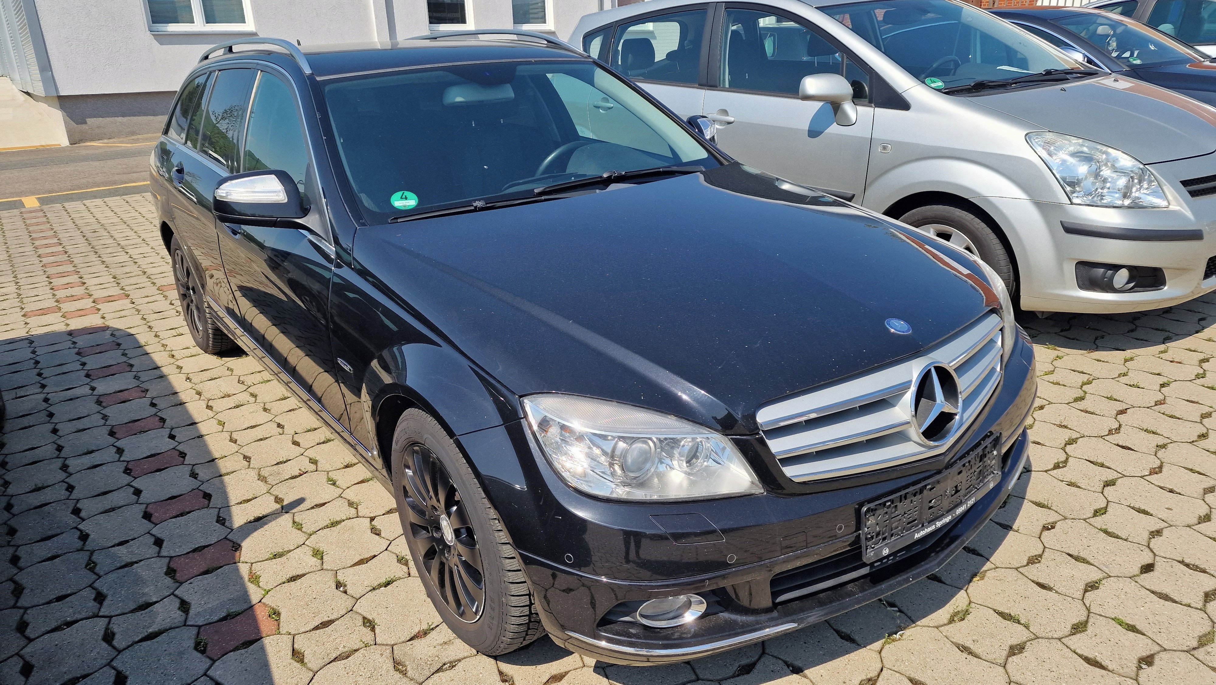 Mercedes-Benz Třídy C, Mercedes C220, kombi, automat - fotka 2