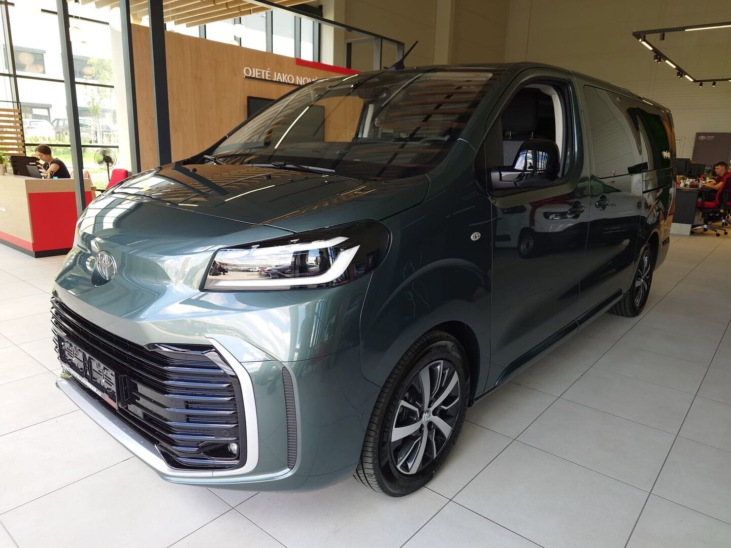 Toyota Proace Verso, MY '26 2.2D 8AT 5D L2 - fotka 3