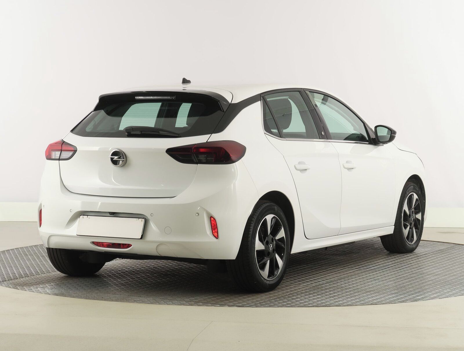 Opel Corsa, 50 kWh, SoH 94%, Automat - fotka 5