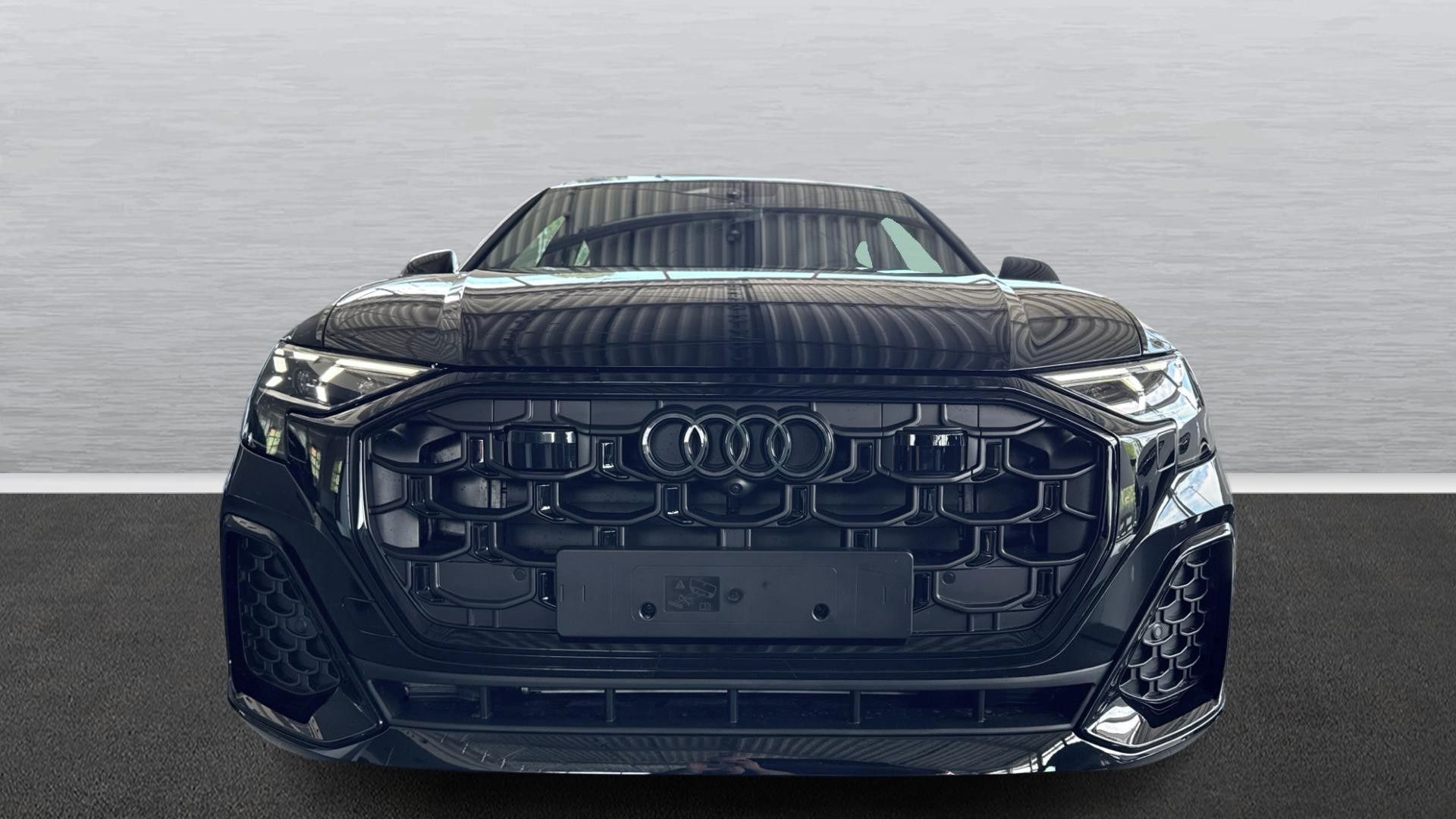 Audi Q8, 50 TDI quattro (nové - sklad) - fotka 2