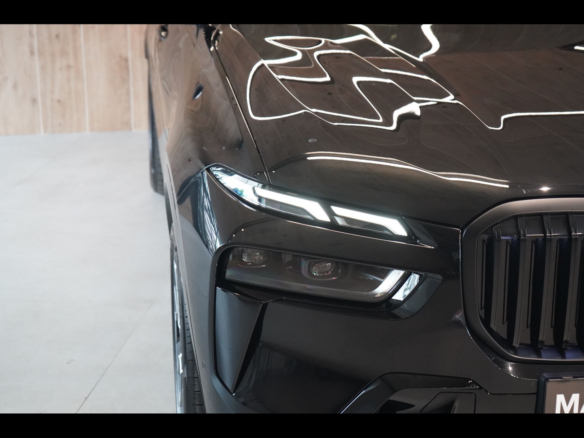 BMW X7, M60i xDrive, Masáž, Skylounge - fotka 5