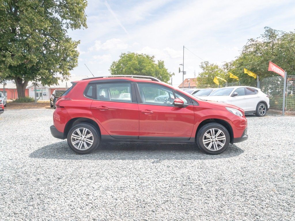 Peugeot 2008, ČR 1.2T 81KW – 88.359KM - fotka 4