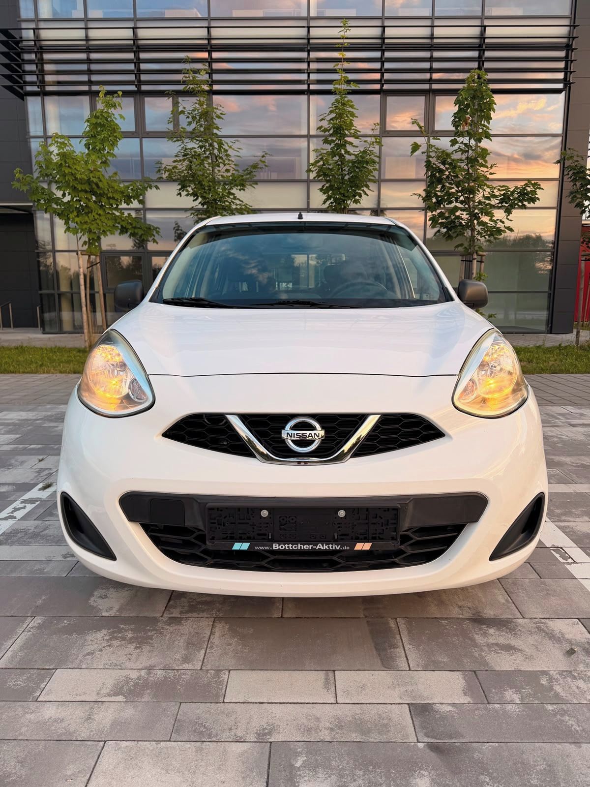 Nissan Micra, 1.2i 54950 km - fotka 3