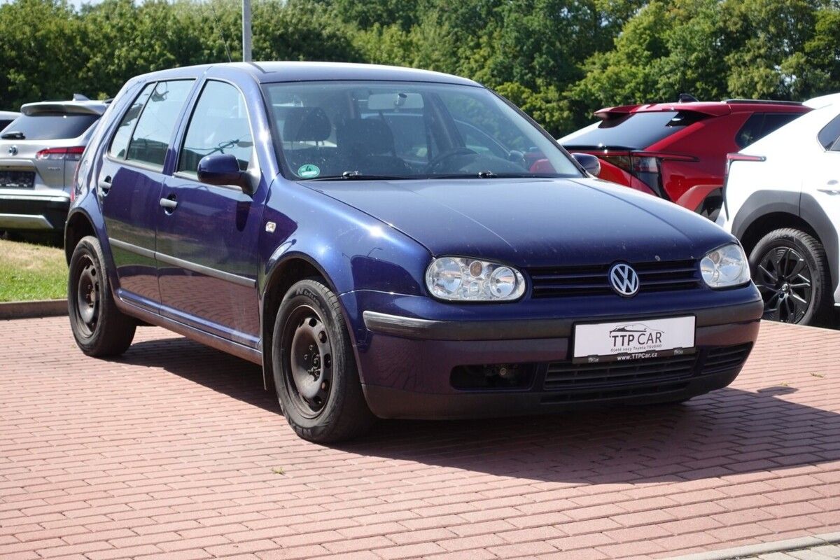 Volkswagen Golf, 1,6FSi 77kW M/T - fotka 2