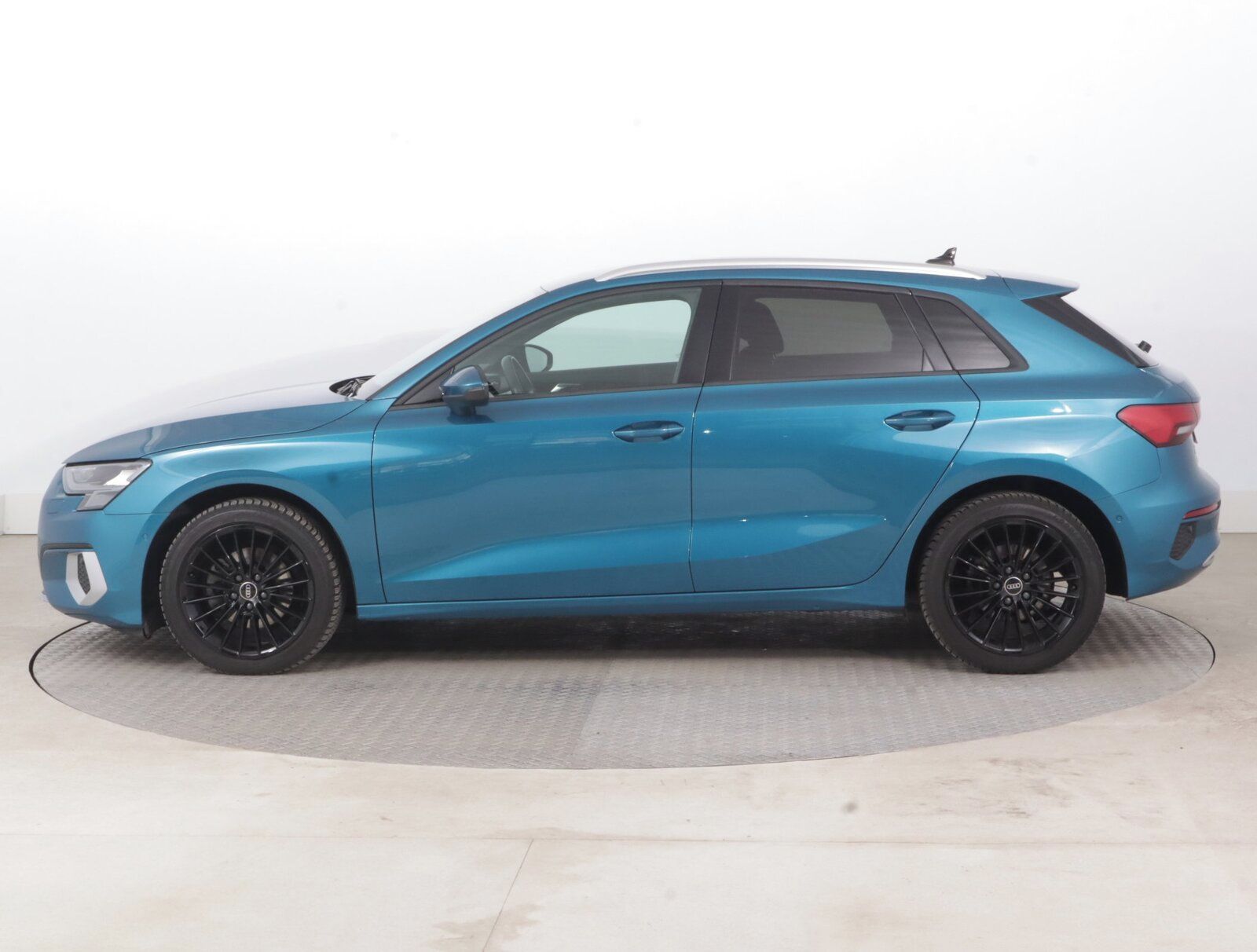 Audi A3, 35 TDI, Automat, Serv.kniha - fotka 3