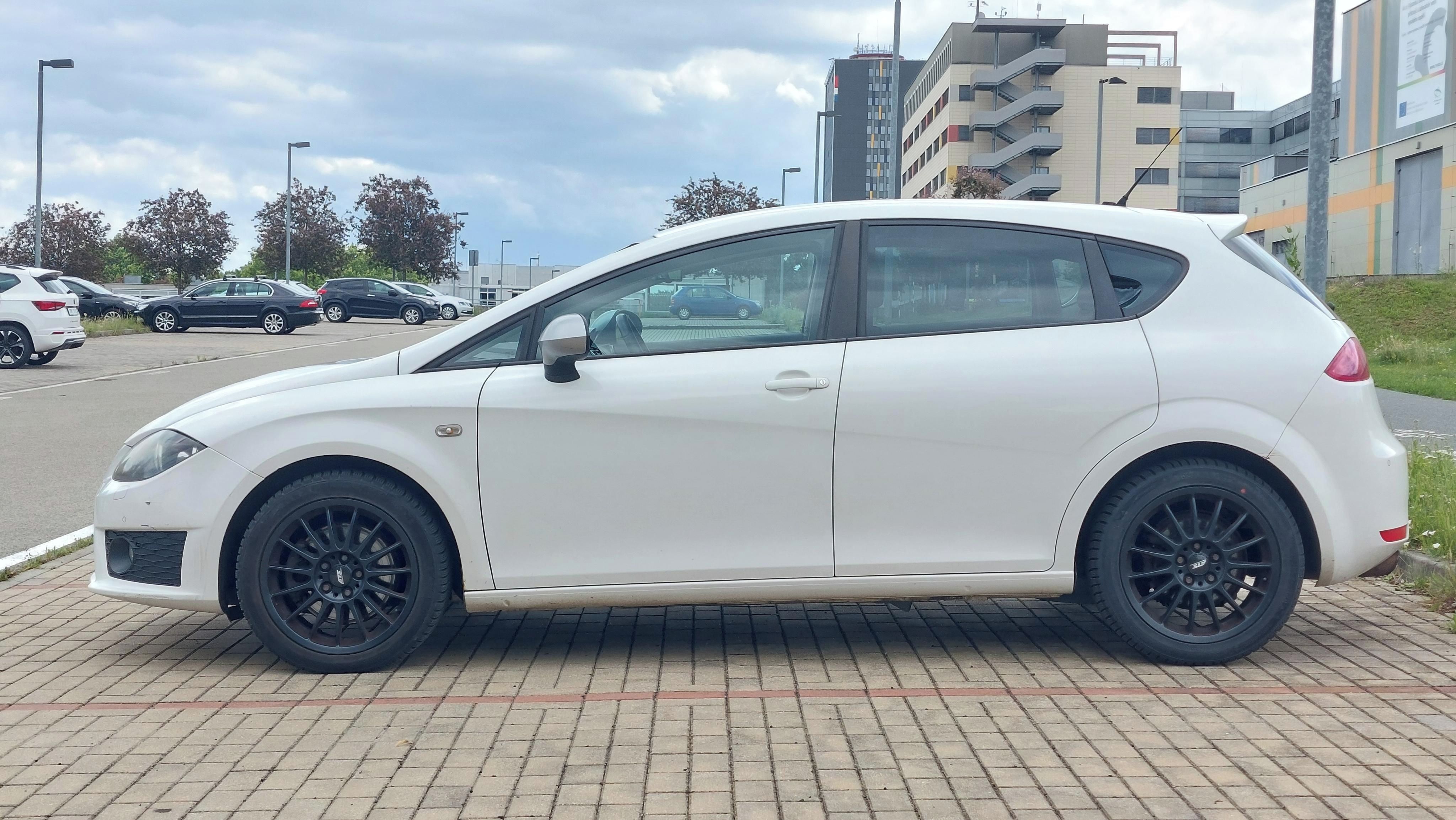 Seat Leon, FR, 2.0 TFSI, 172 kW, nové STK - fotka 4