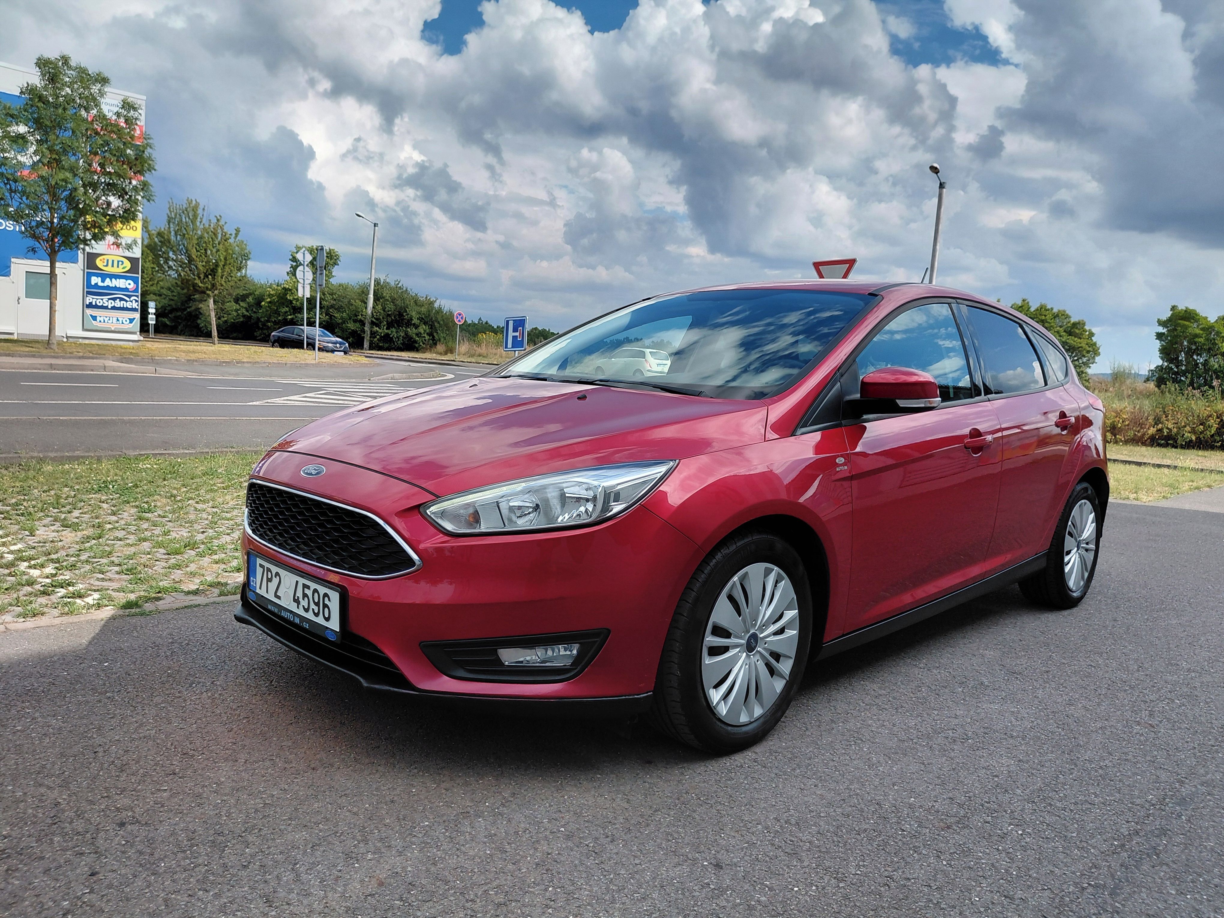 Ford Focus, 1.0i ČR 1.MAJ POUZE 68 201KM!! - fotka 3