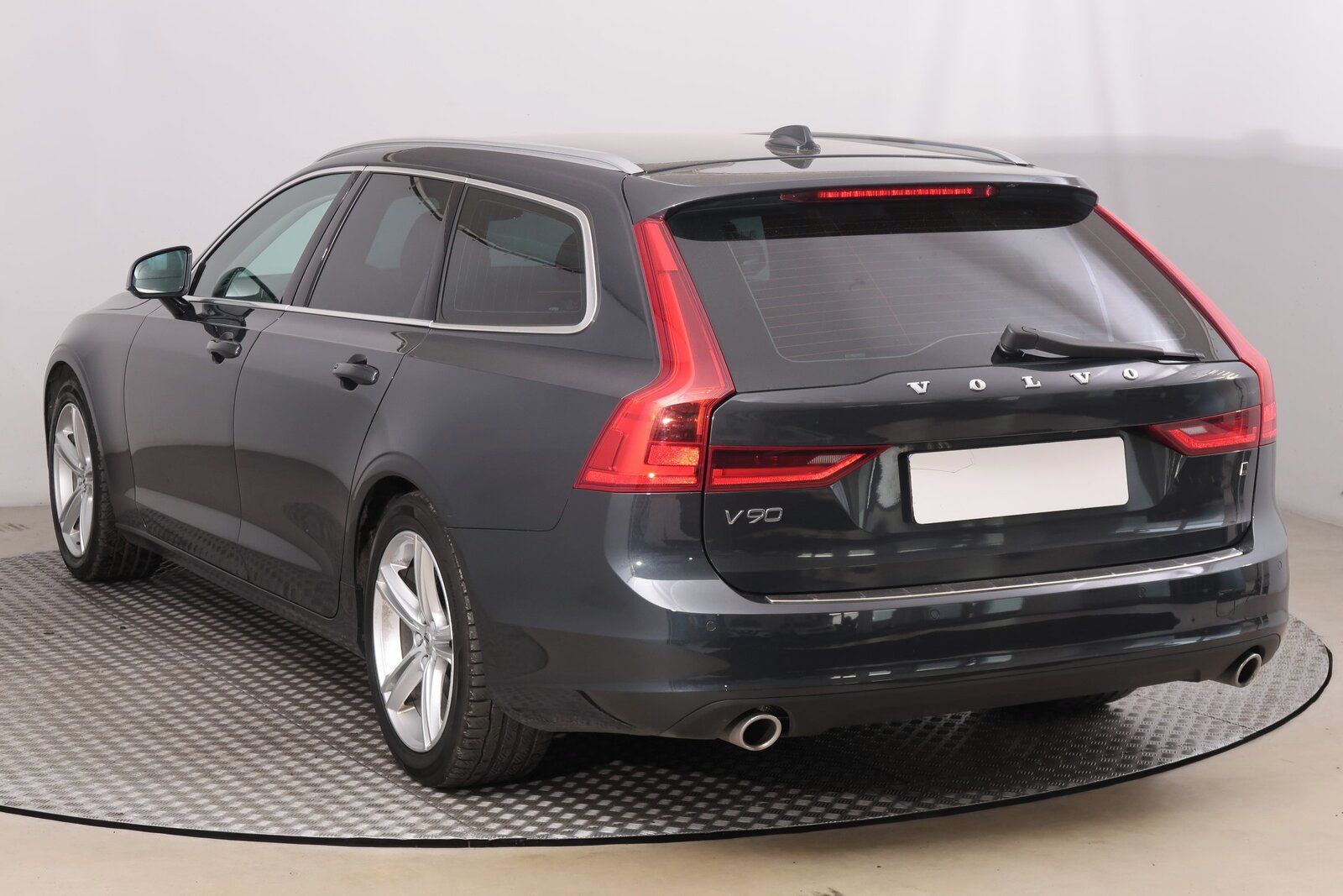 Volvo V90, D3 AWD, 4X4, Automat, Kůže - fotka 4
