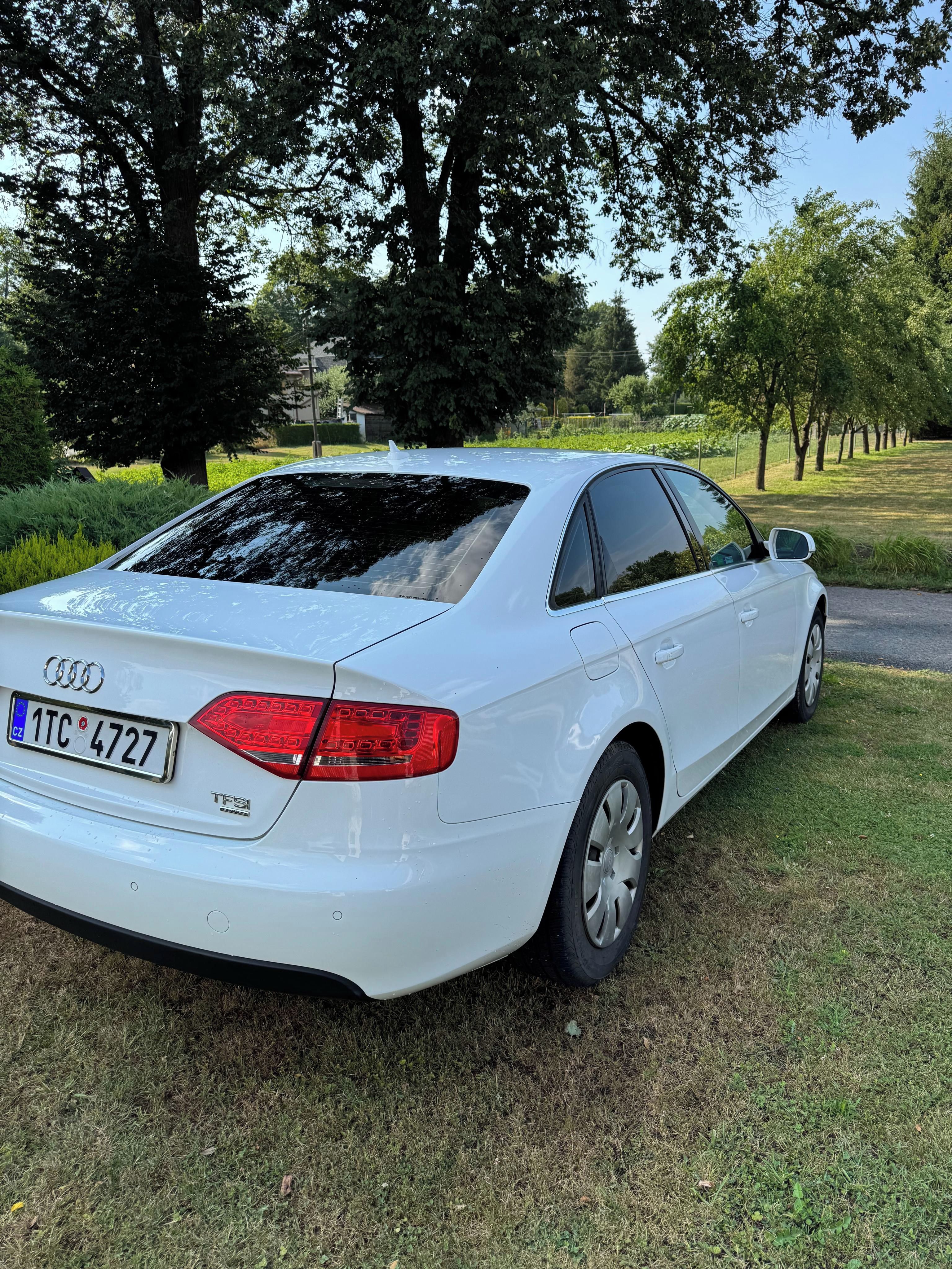 Audi A4, Audi A4 B8 2.0 TFSI Quattro - fotka 6