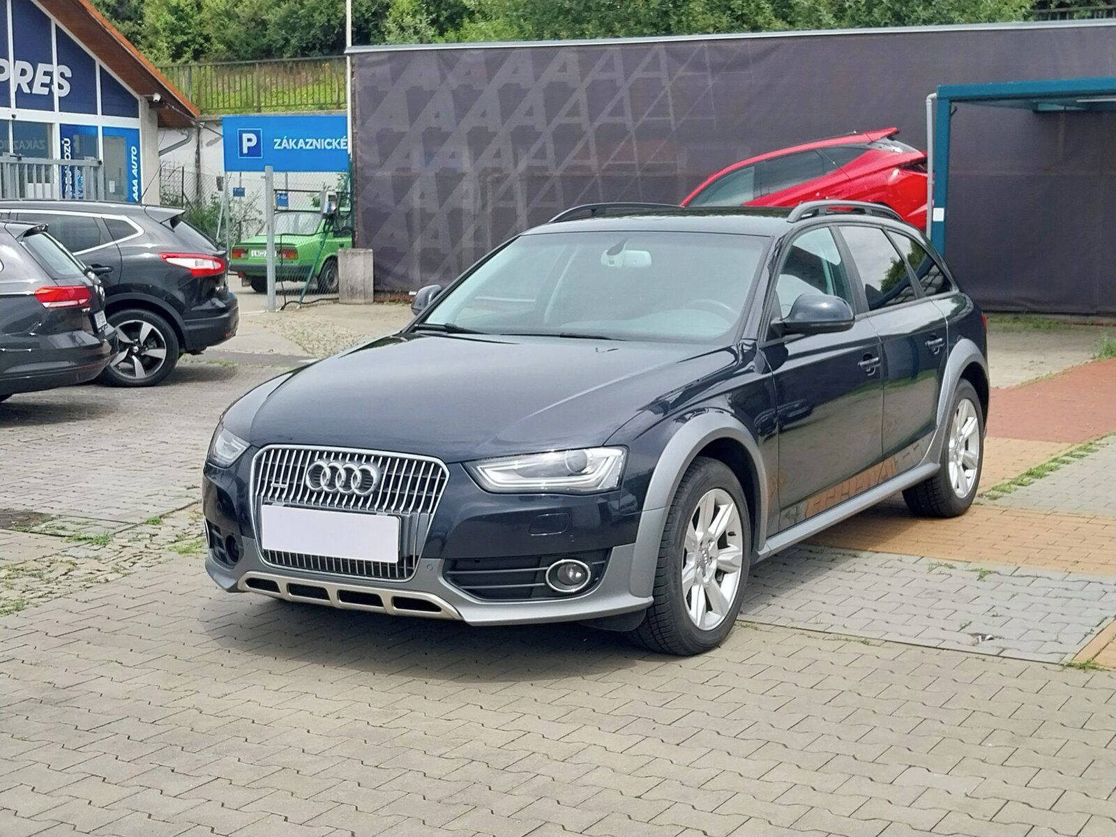 Audi A4 allroad, 2.0 TDI, 4X4, Automat, Kůže - fotka 2