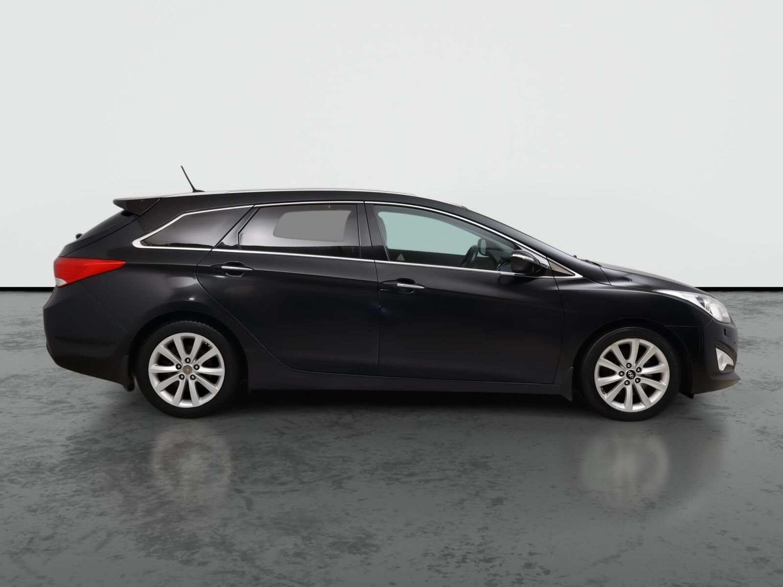 Hyundai i40, 1.7 CRDi, ČR,1.maj, Serv.kniha - fotka 6