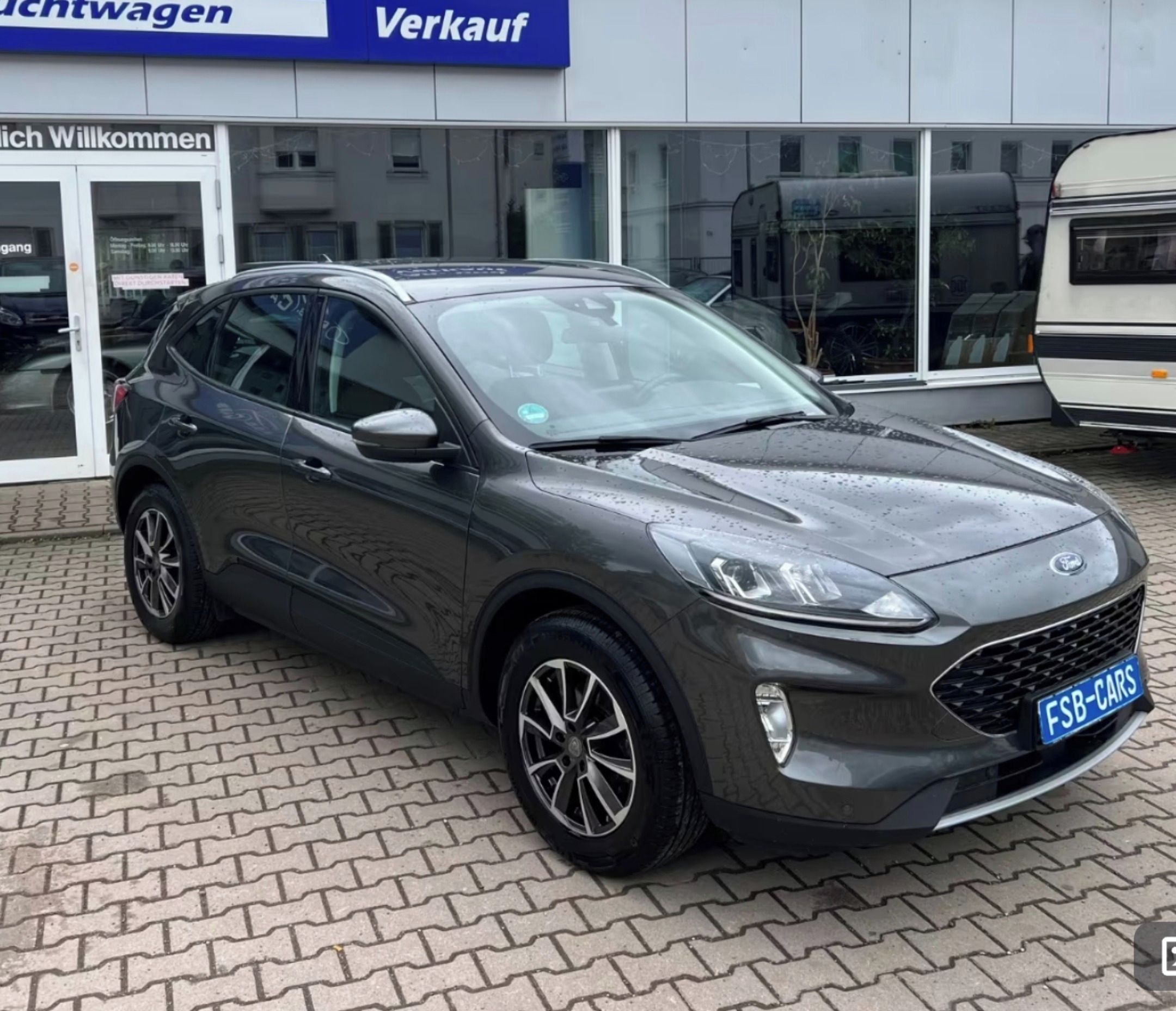 Ford Kuga, 2,0TDCi 110kW Hybrid/nafta - fotka 6