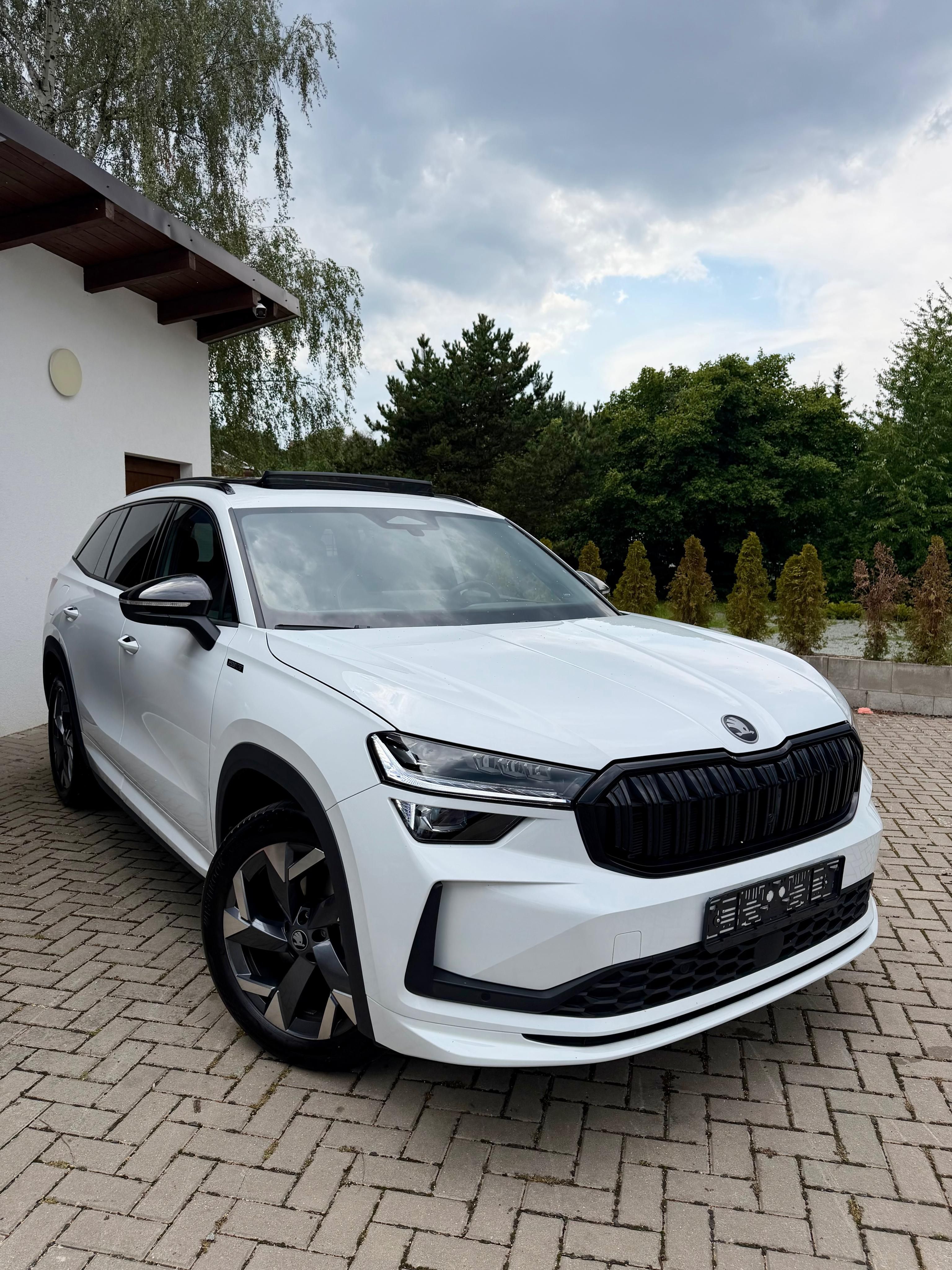 Škoda Kodiaq, Sport Line 7 MÍST DCC MATRIX - fotka 3