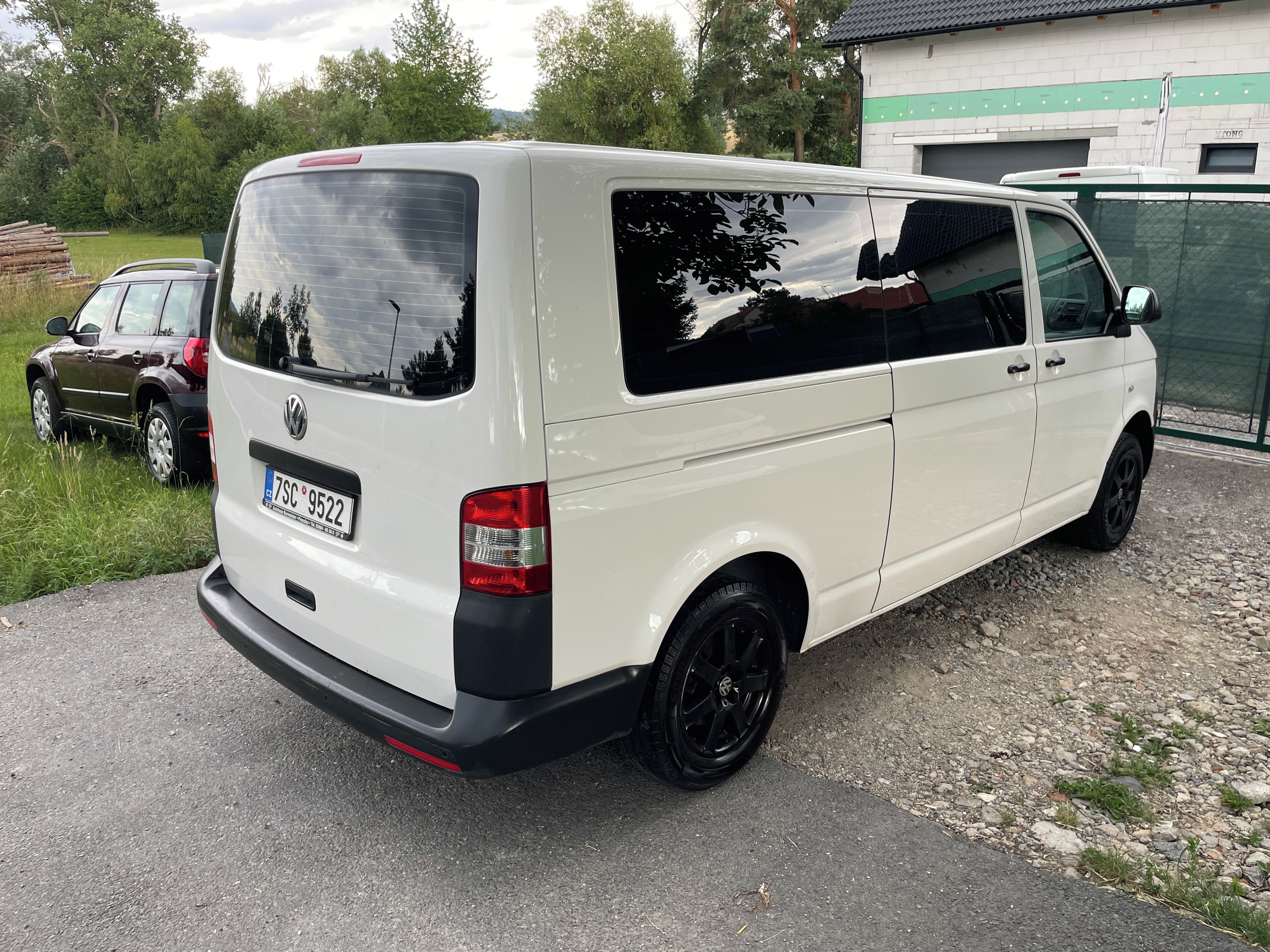Volkswagen Transporter, T5.1, 2.0 TDi 103-kw LONG - fotka 4