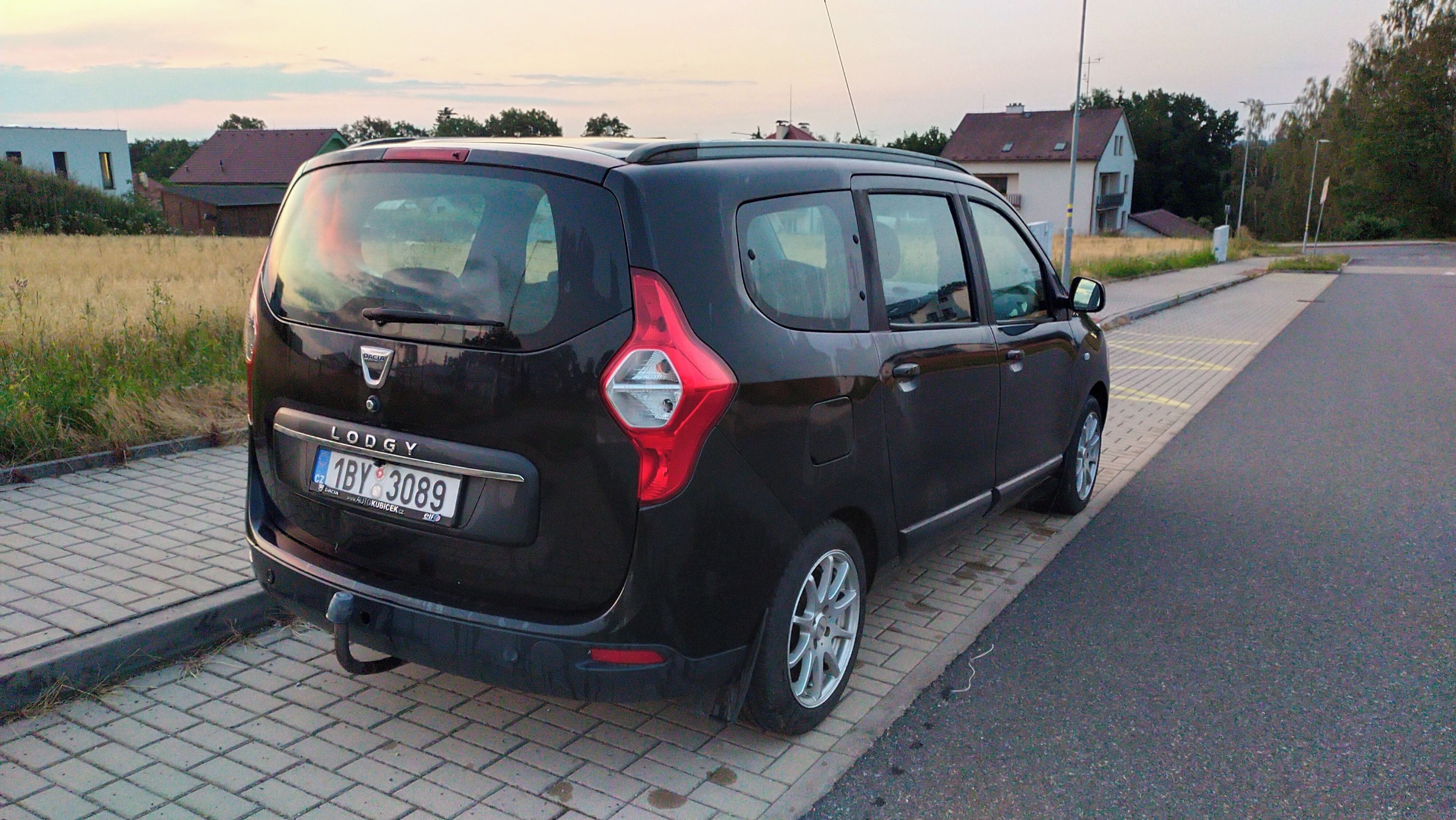 Dacia Lodgy, Dacia Lodgy dci 7m kamera Navi - fotka 3