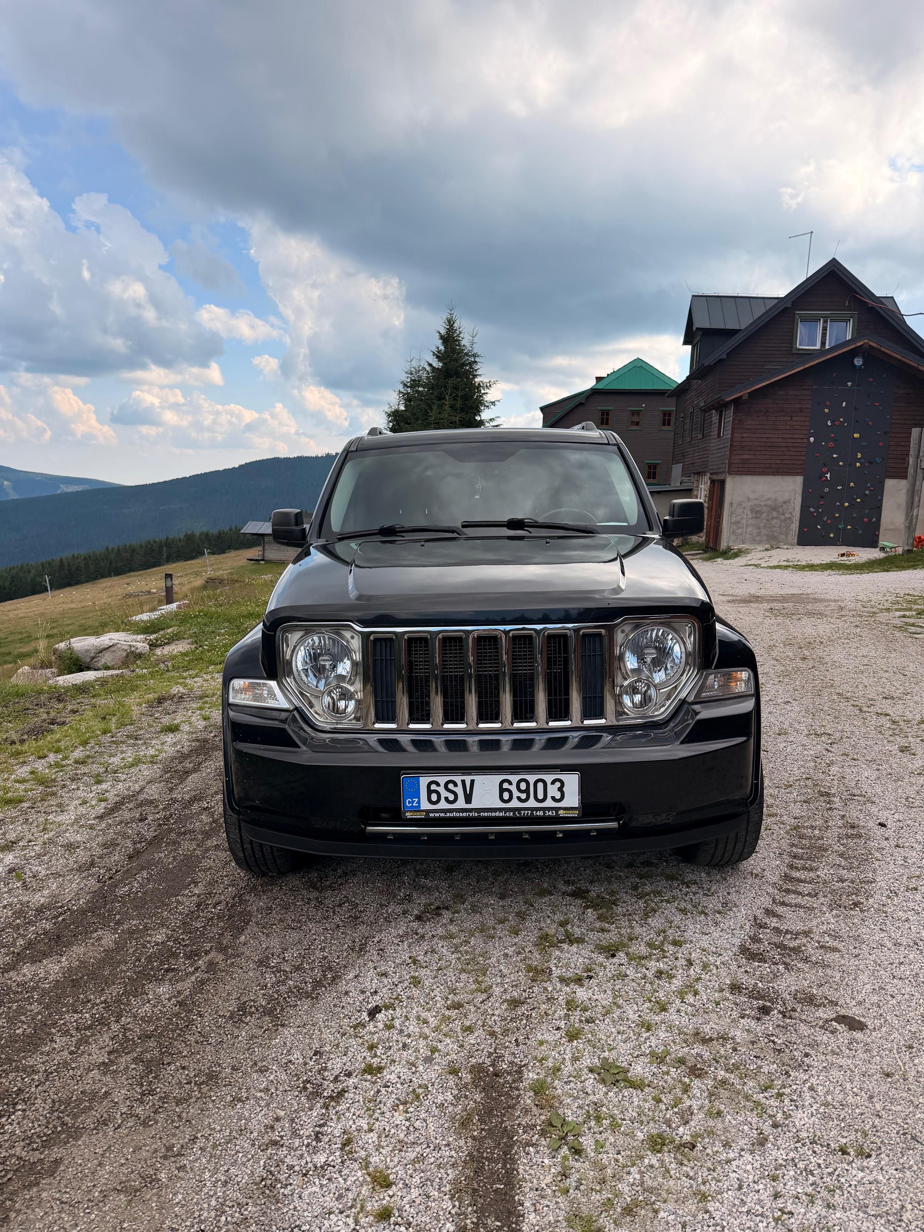 Jeep Cherokee, Jeen Cherokee 4x4, odpočtové - fotka 2