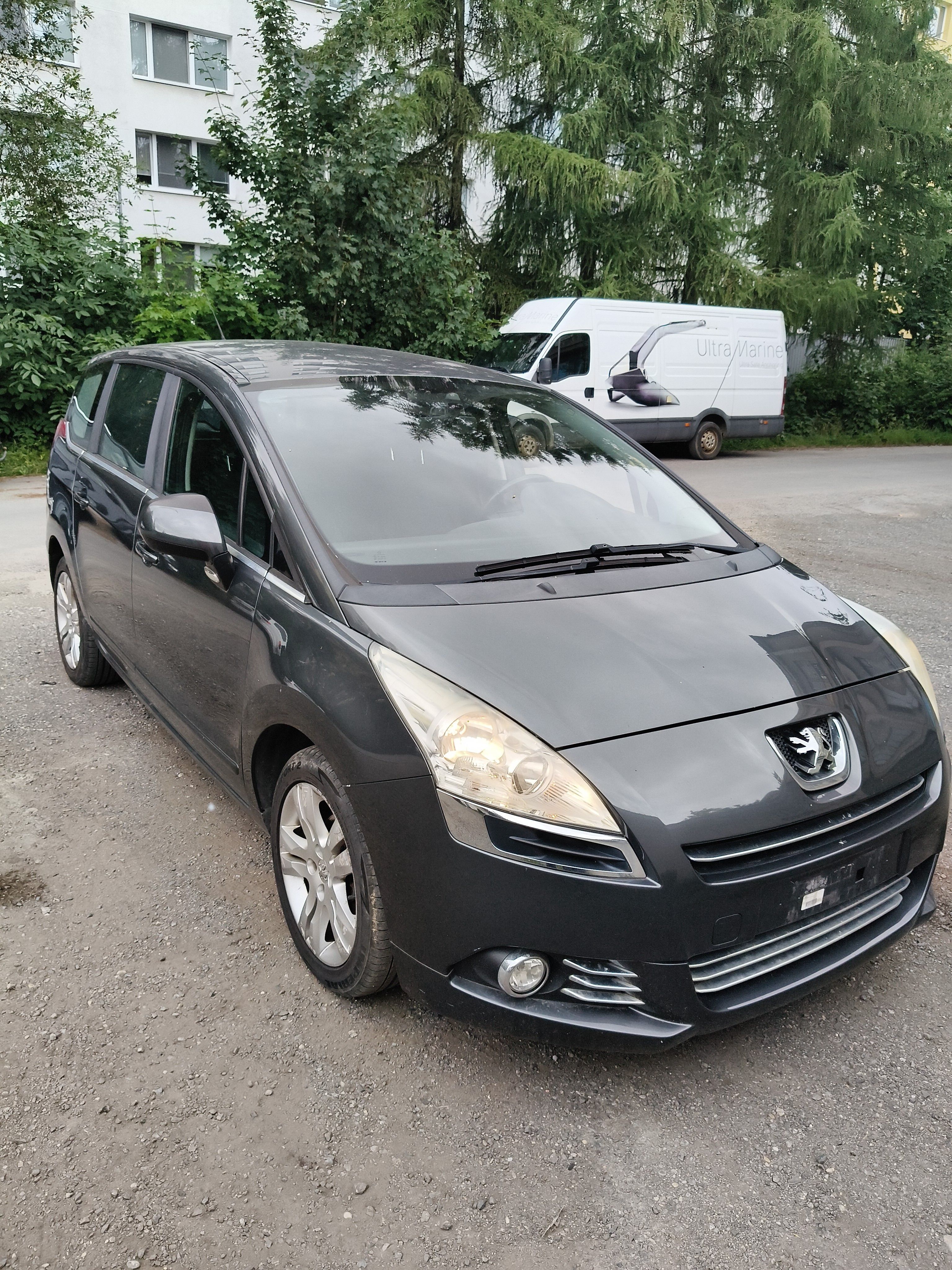 Peugeot 5008 - fotka 2