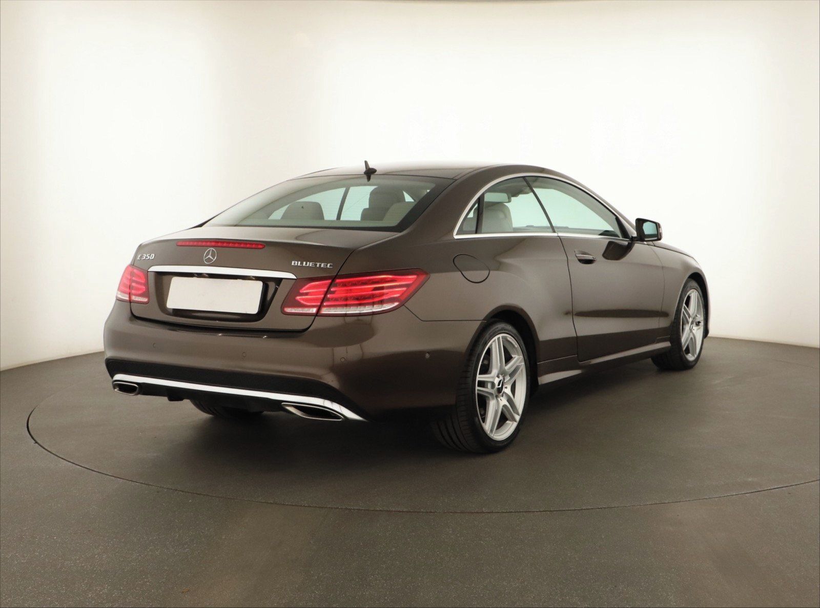 Mercedes-Benz Třídy E, 350 BlueTEC, Automat, Kůže - fotka 5