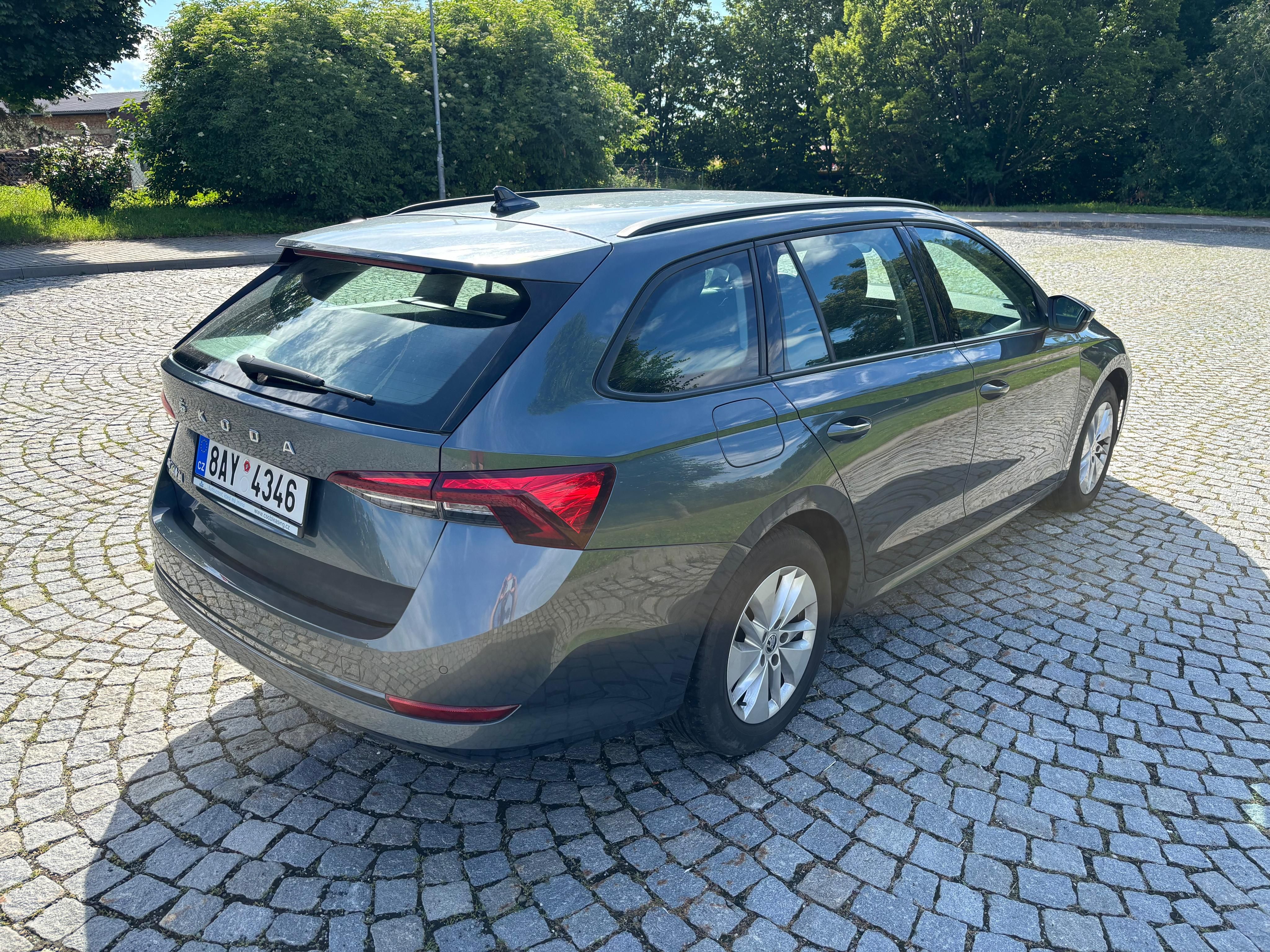 Škoda Octavia, 1.5 TSi 110kw Ambiente 1.Majit - fotka 4