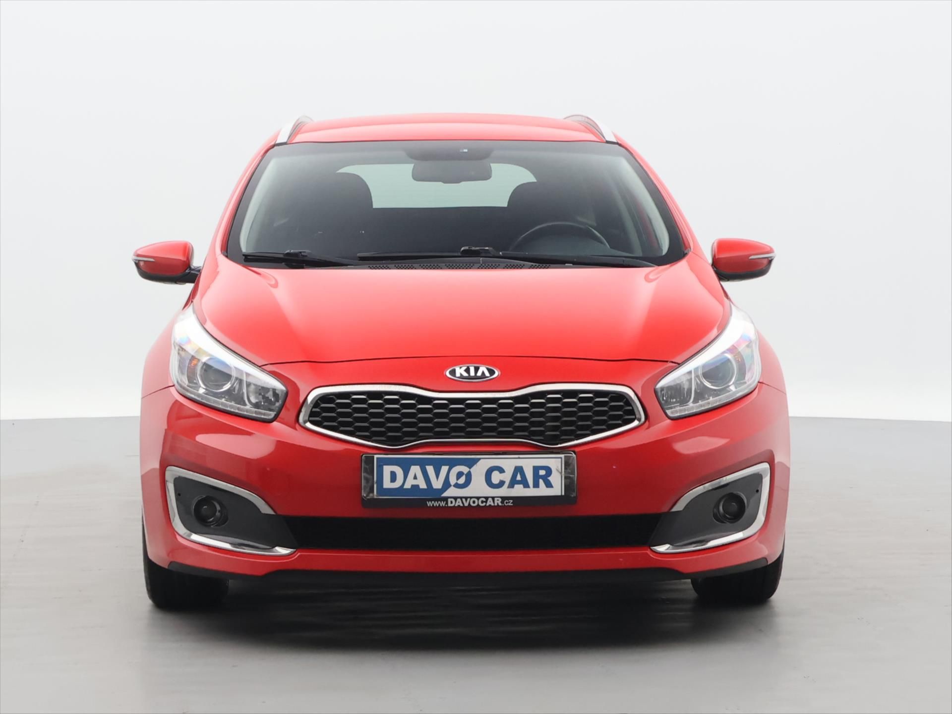 Kia Cee´d, 1,6 CRDI 100kW CZ Comfort Navi - fotka 2