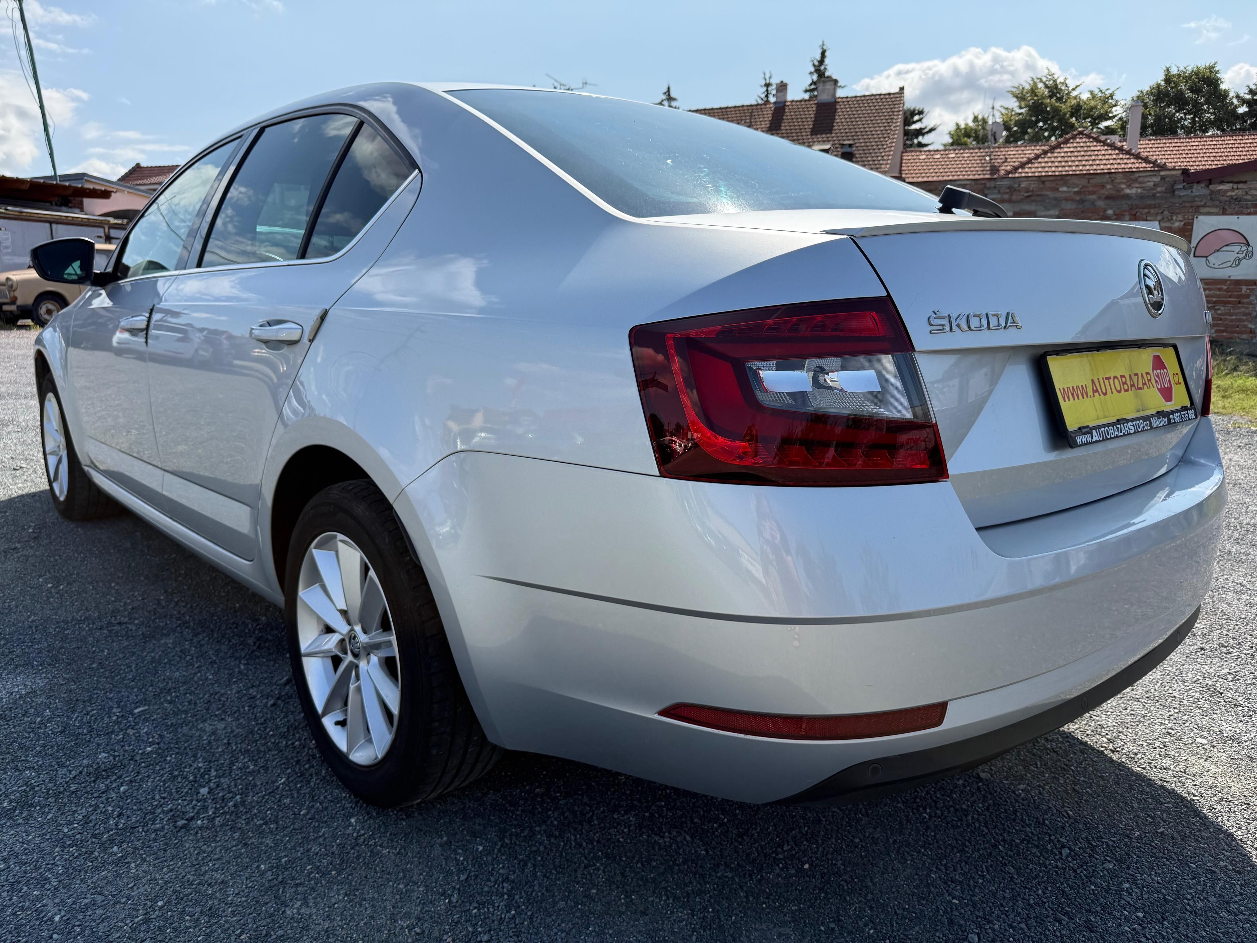 Škoda Octavia, 1.8 TSI 132kW 1.MAJ, CZ - fotka 4