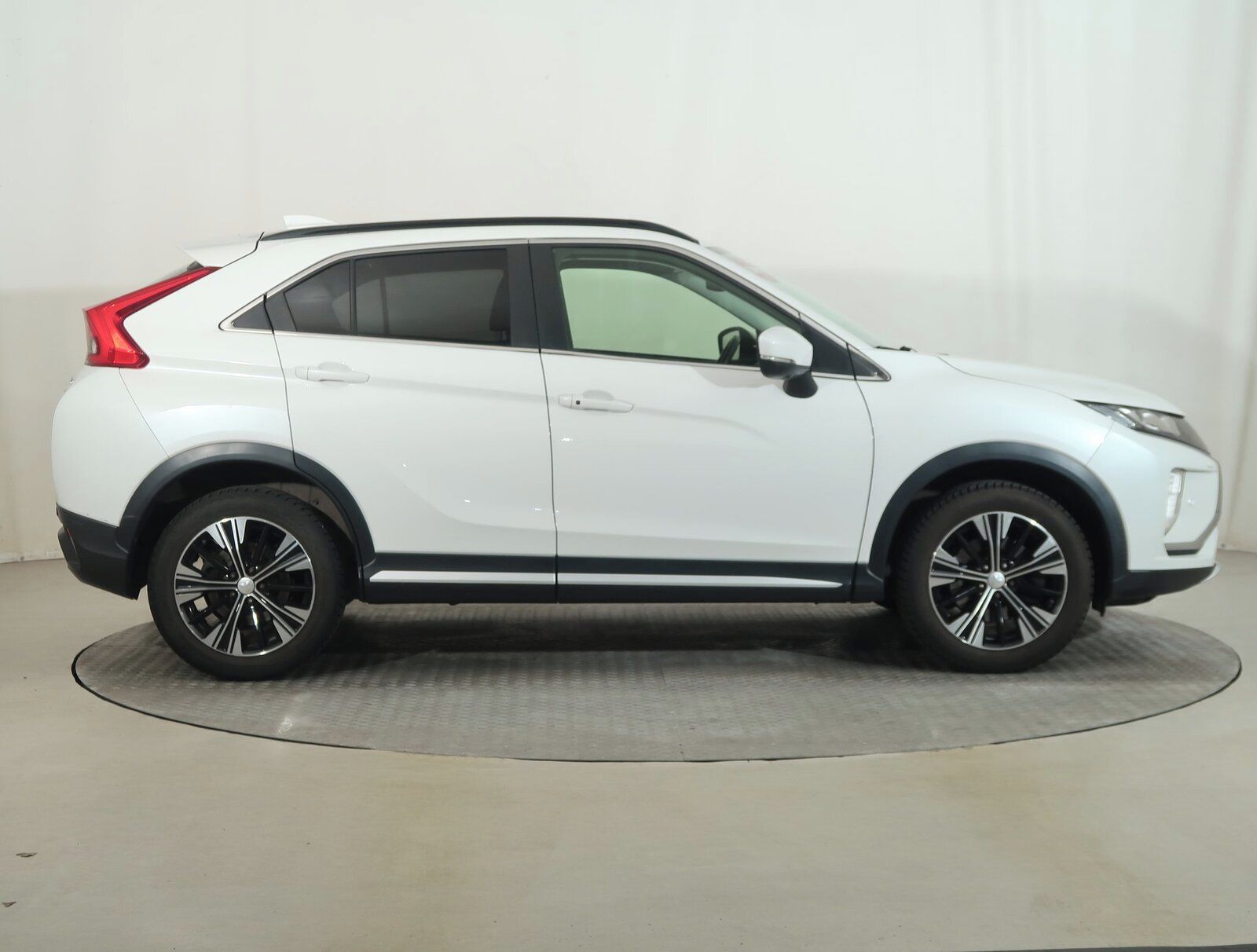 Mitsubishi Eclipse Cross, 1.5 T-MIVEC, 4X4, Automat - fotka 6