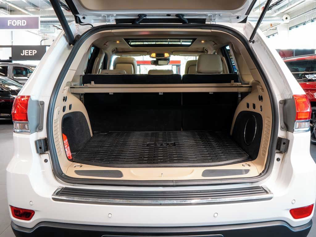 Jeep Grand Cherokee, 3.6 V6 Limited 4x4 - fotka 5