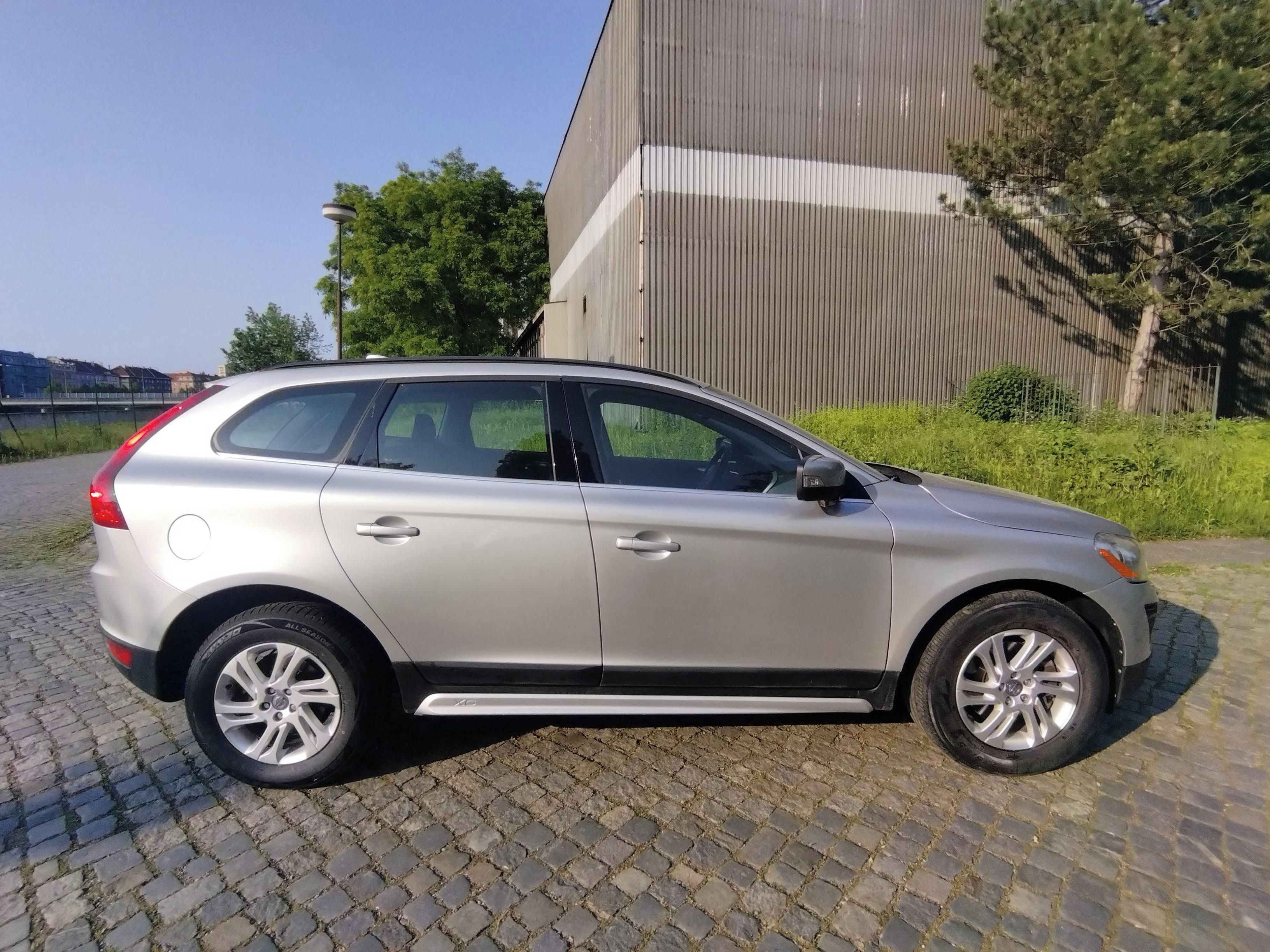 Volvo XC60, 2.4 TD/120 kW, 4x4 - fotka 6