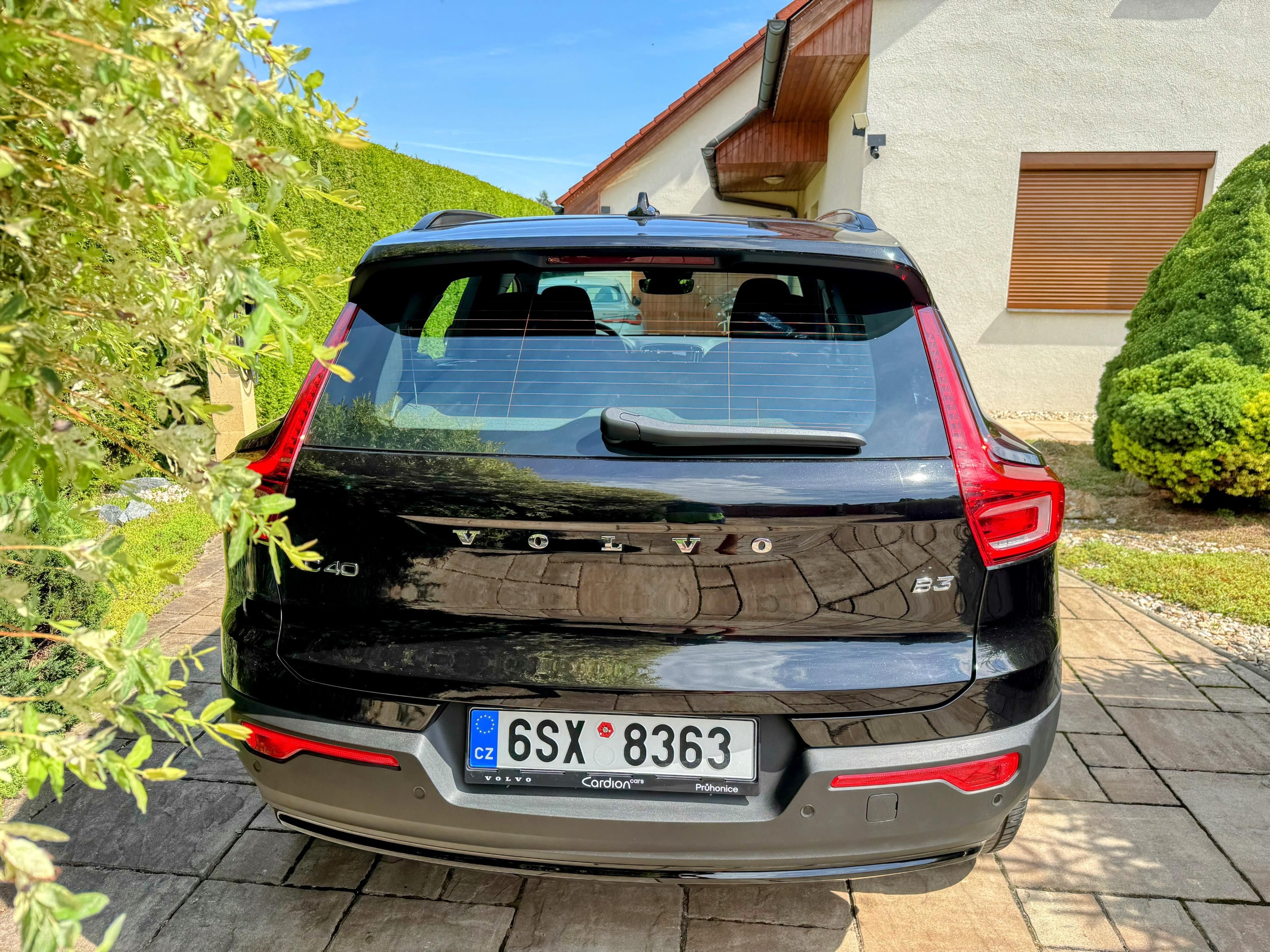 Volvo XC40, B3 PLUS BLACK EDITION - fotka 6