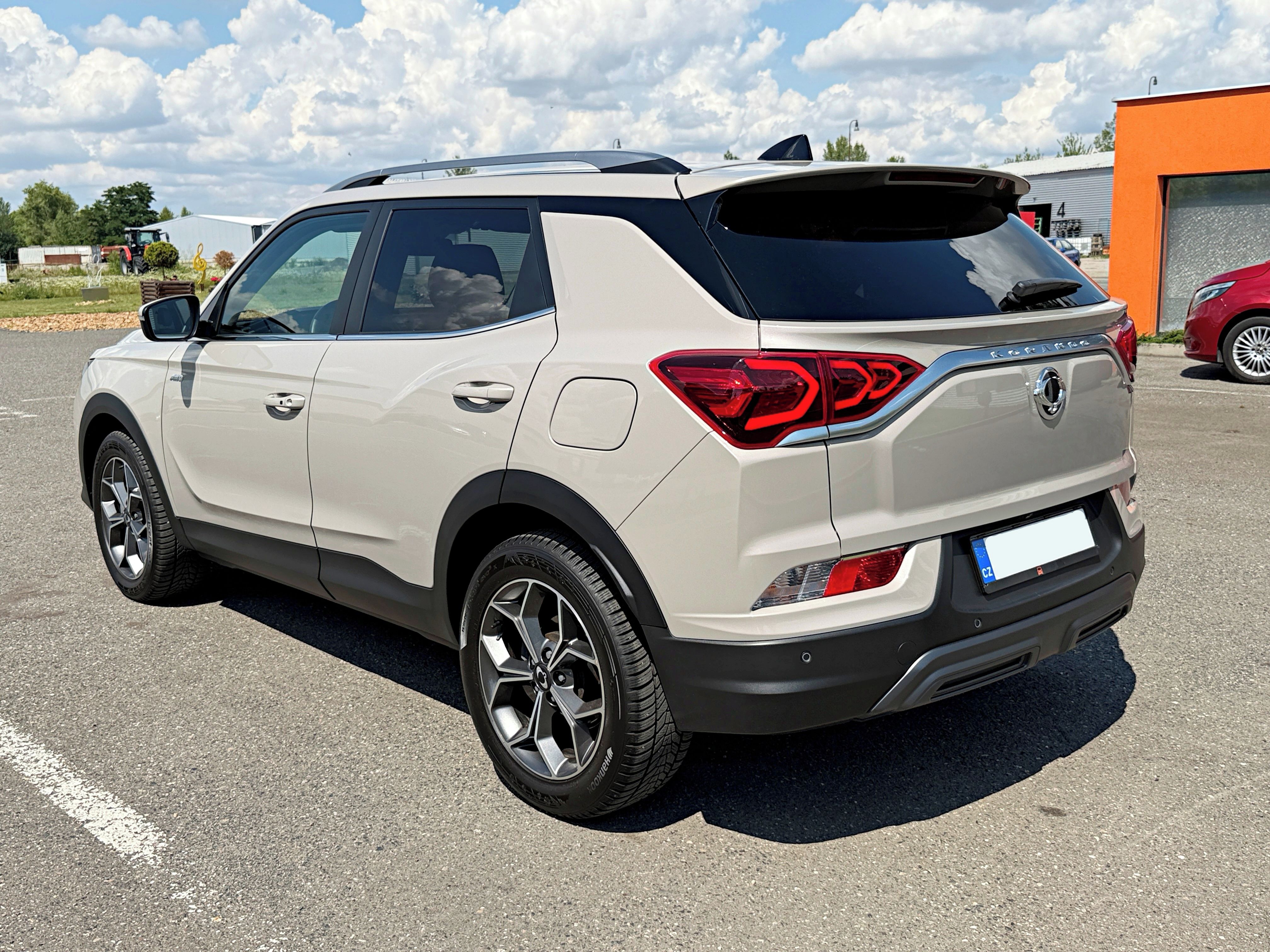 SsangYong Korando, Premium 1.5 T-GDI Automat 4x4 - fotka 2