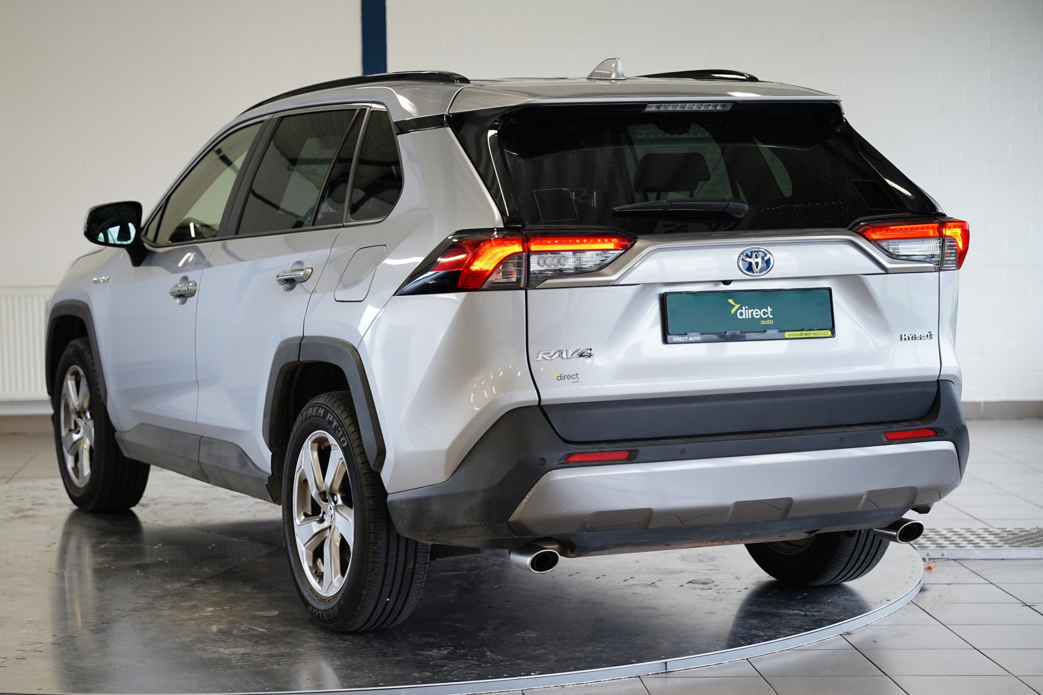 Toyota Rav4, 2.5 Hybrid e-CVT 4WD Executive - fotka 4