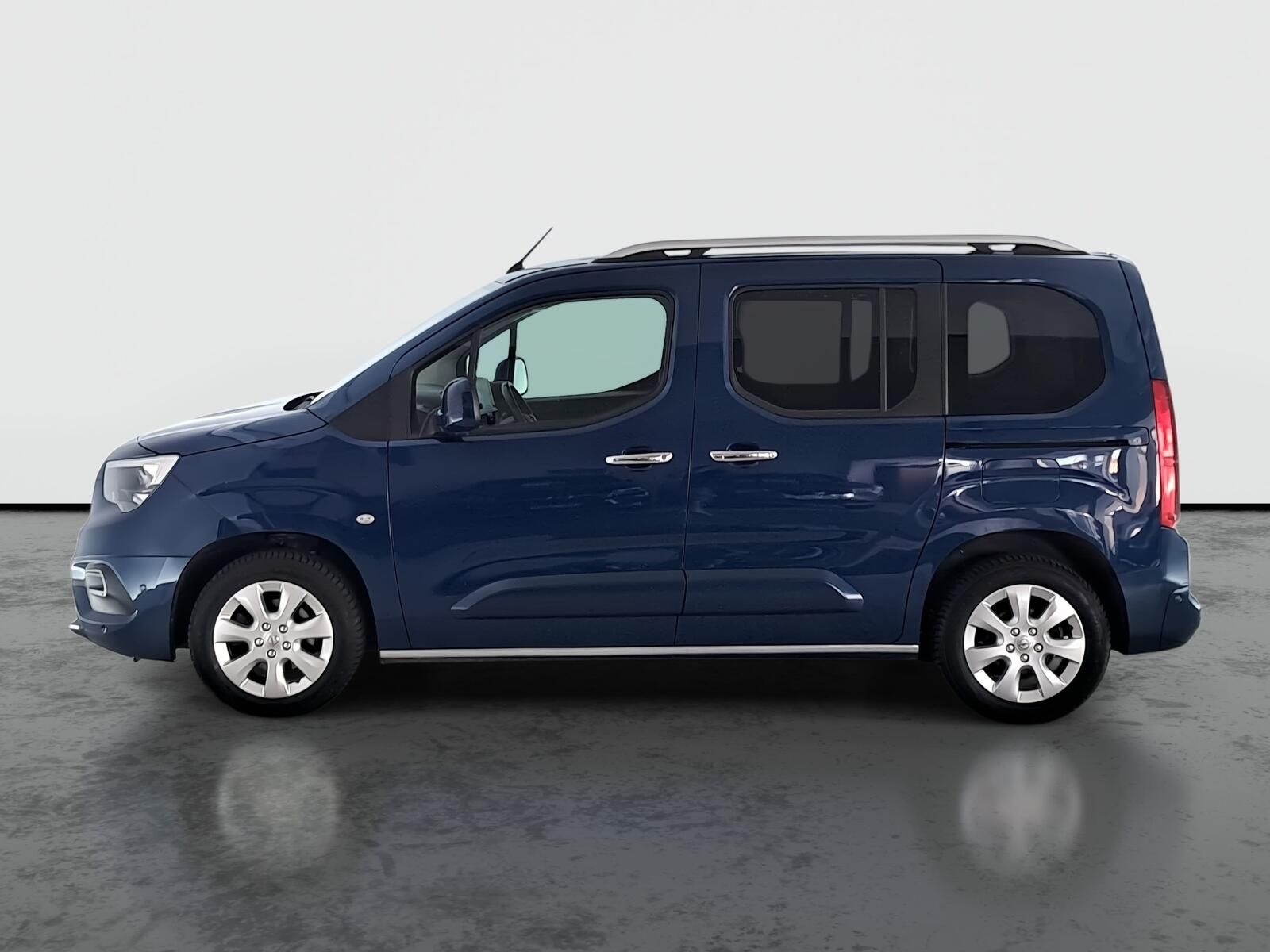 Opel Combo, 1.2 Turbo, Life, 5Míst, Klima - fotka 3