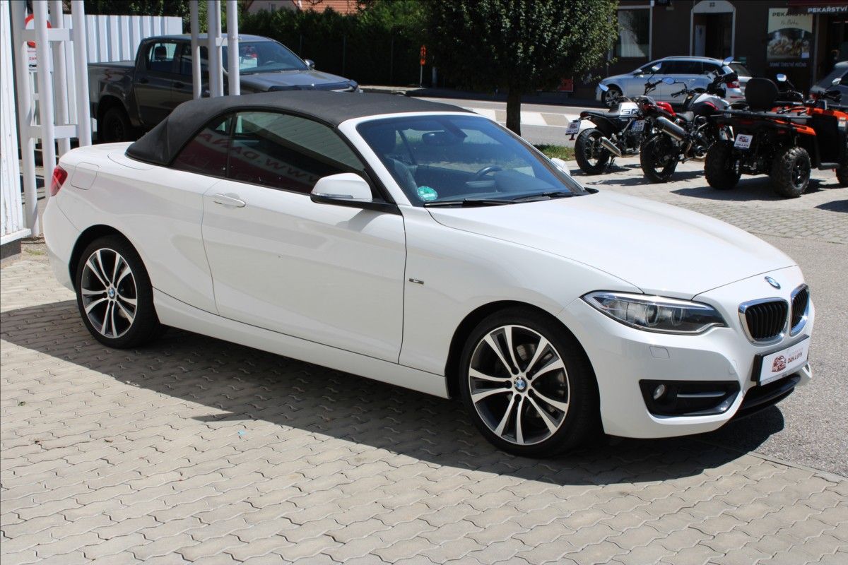 BMW Řada 2, 2,0 220i 135KW CABRIO TOP STAV - fotka 2