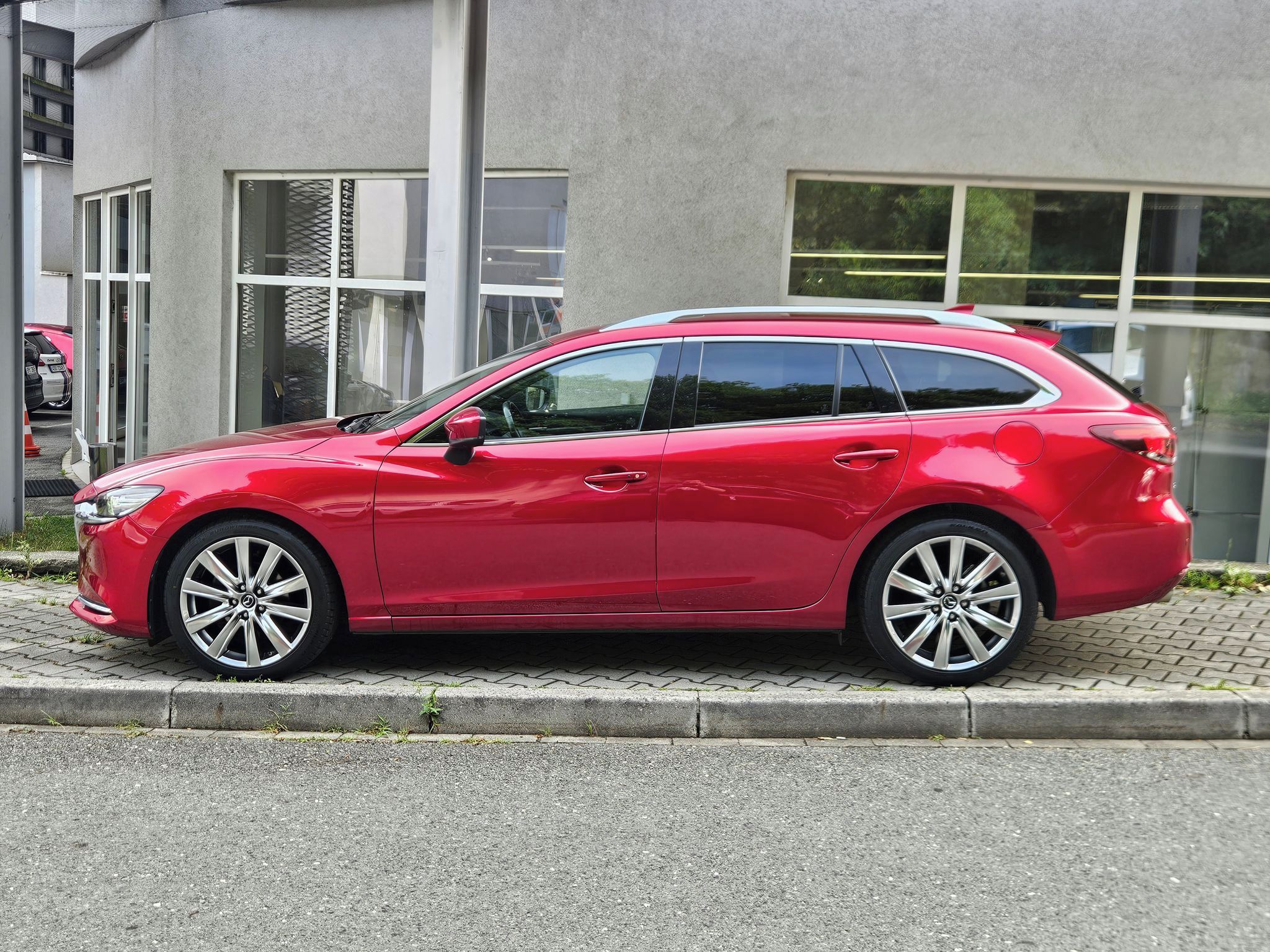 Mazda 6, 2.5i SKYACTIV-G TAKUMI 6AT - fotka 2