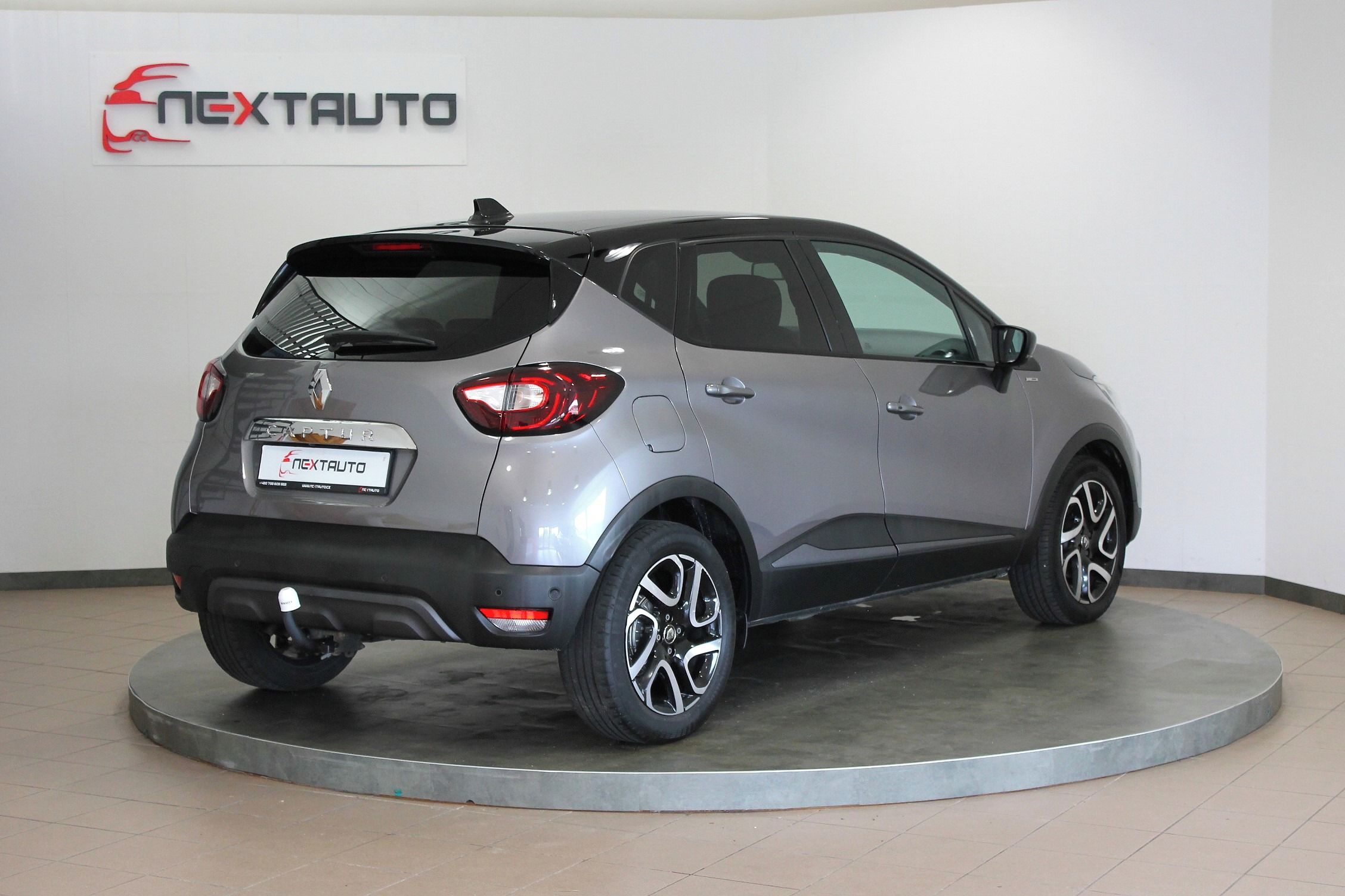 Renault Captur, 1.3 TCe 110kW AUTOMAT, BOSE - fotka 5