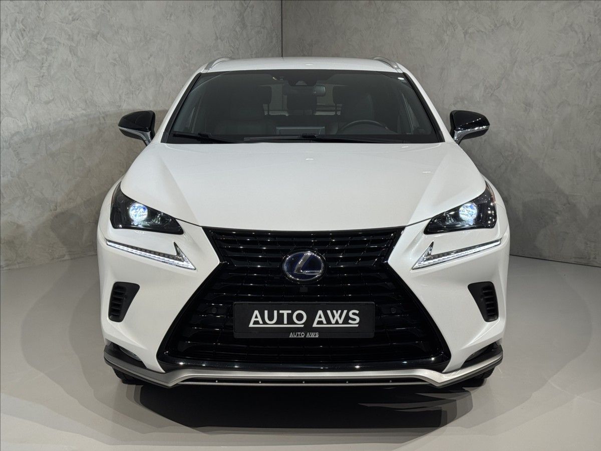 Lexus NX 300h, 2,5   Hybrid Luxury LED Assist - fotka 2