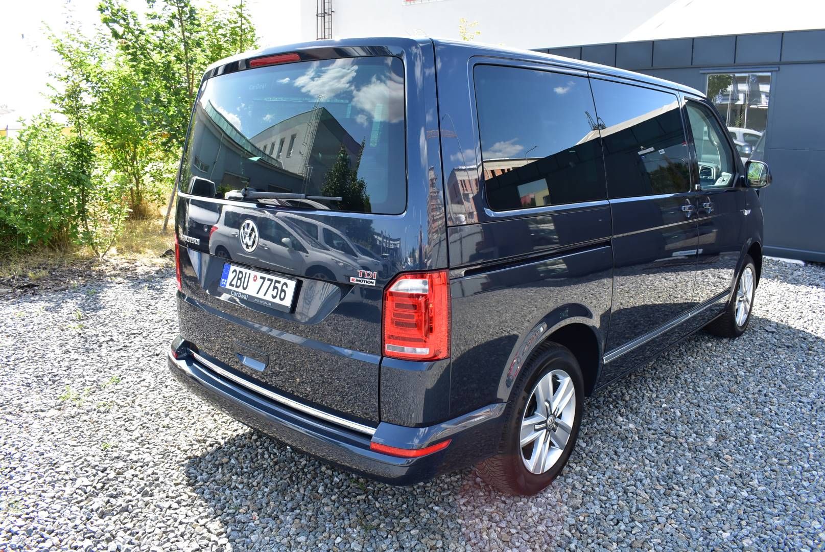 Volkswagen Multivan, 2,0 BI-TDI GENERATION SIX,DSG - fotka 6