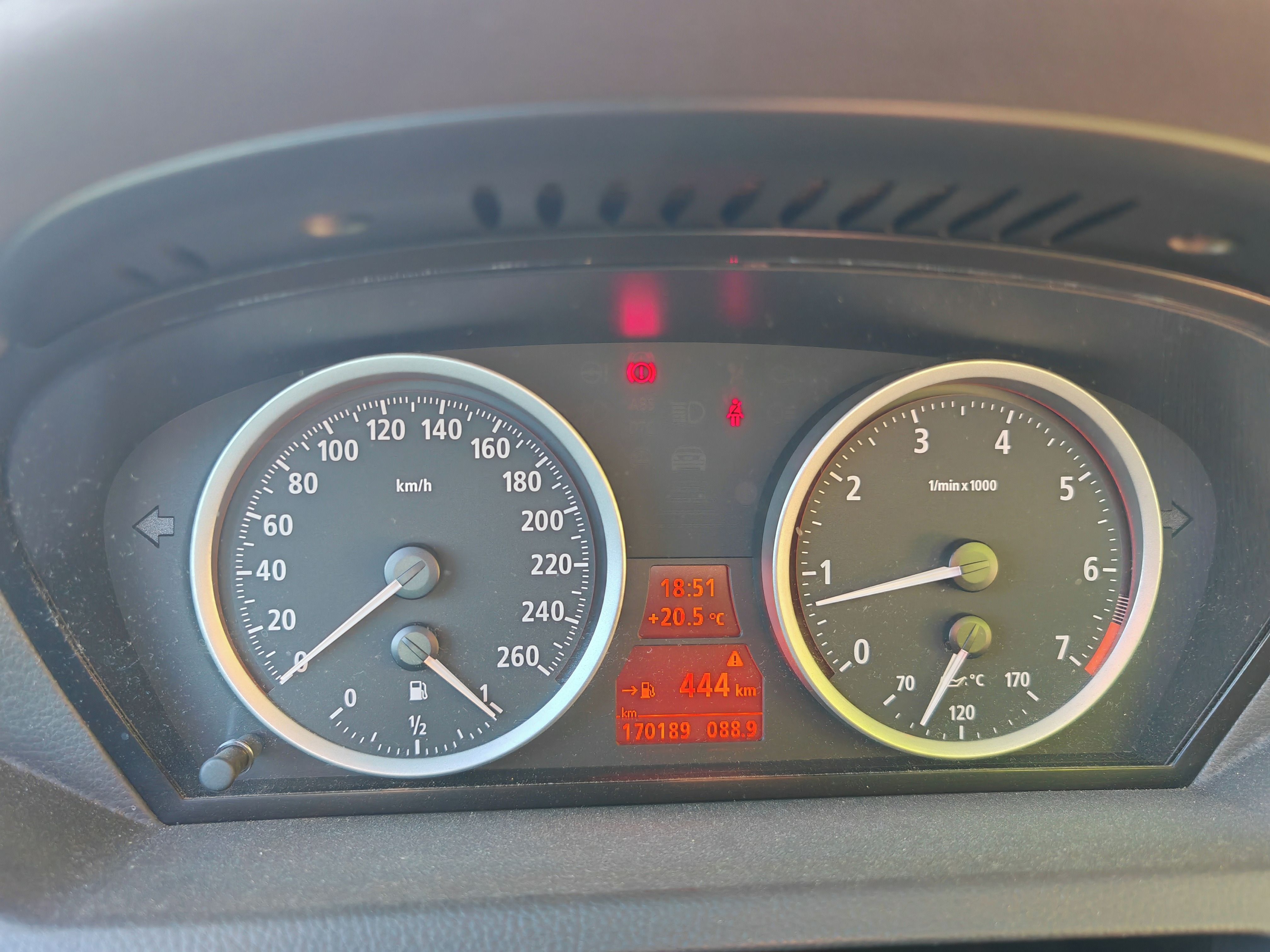 BMW Řada 6, 645Ci Cabrio V8 (E64) MANUAL - fotka 4