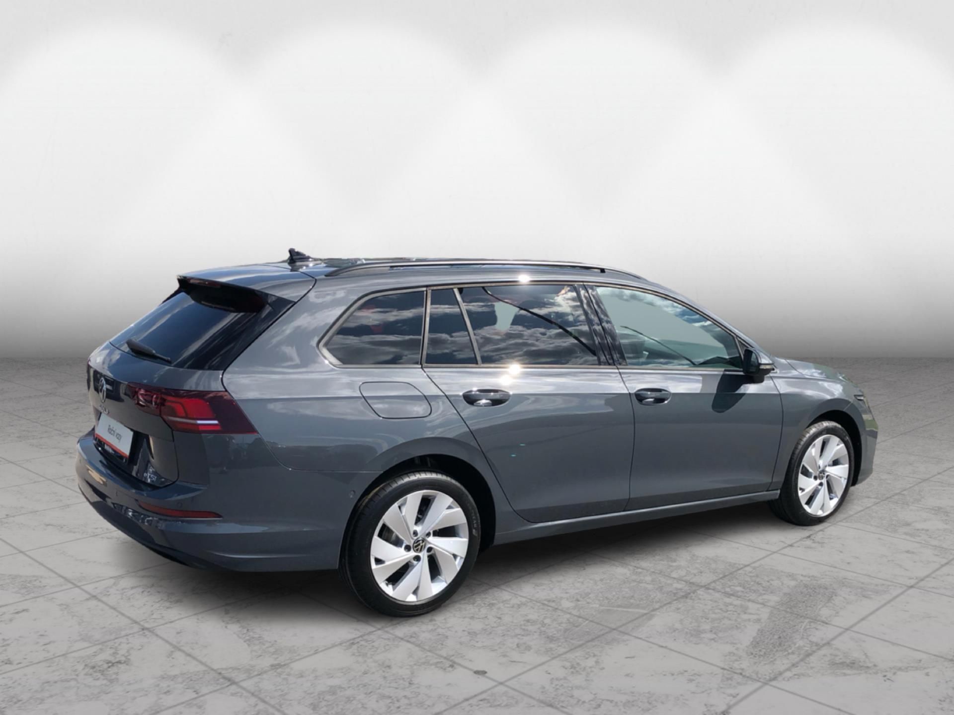 Volkswagen Golf, Golf Variant People 1,5 eTSI 7 - fotka 2
