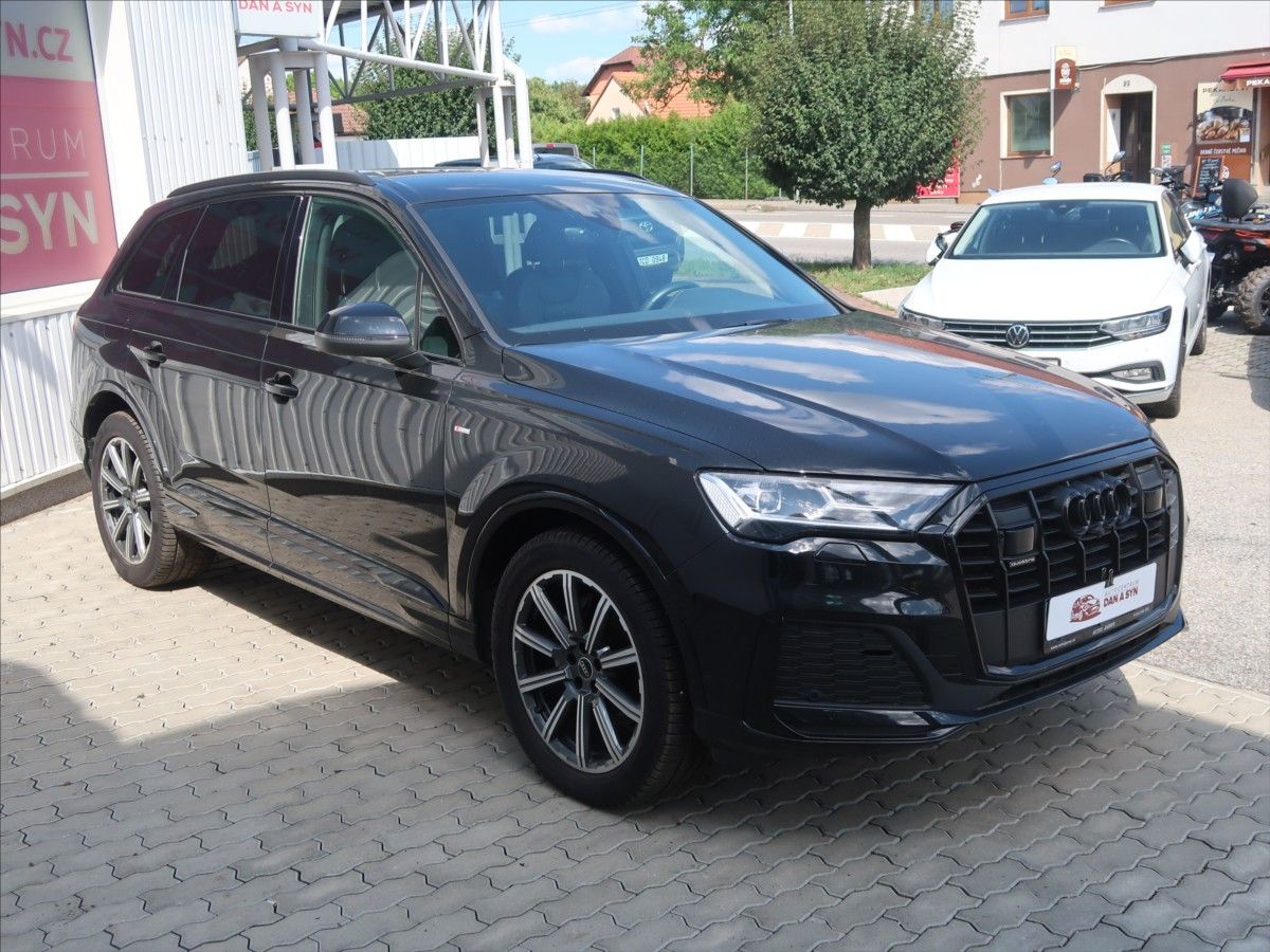 Audi Q7, 3,0 TDI quattro  S line - fotka 2