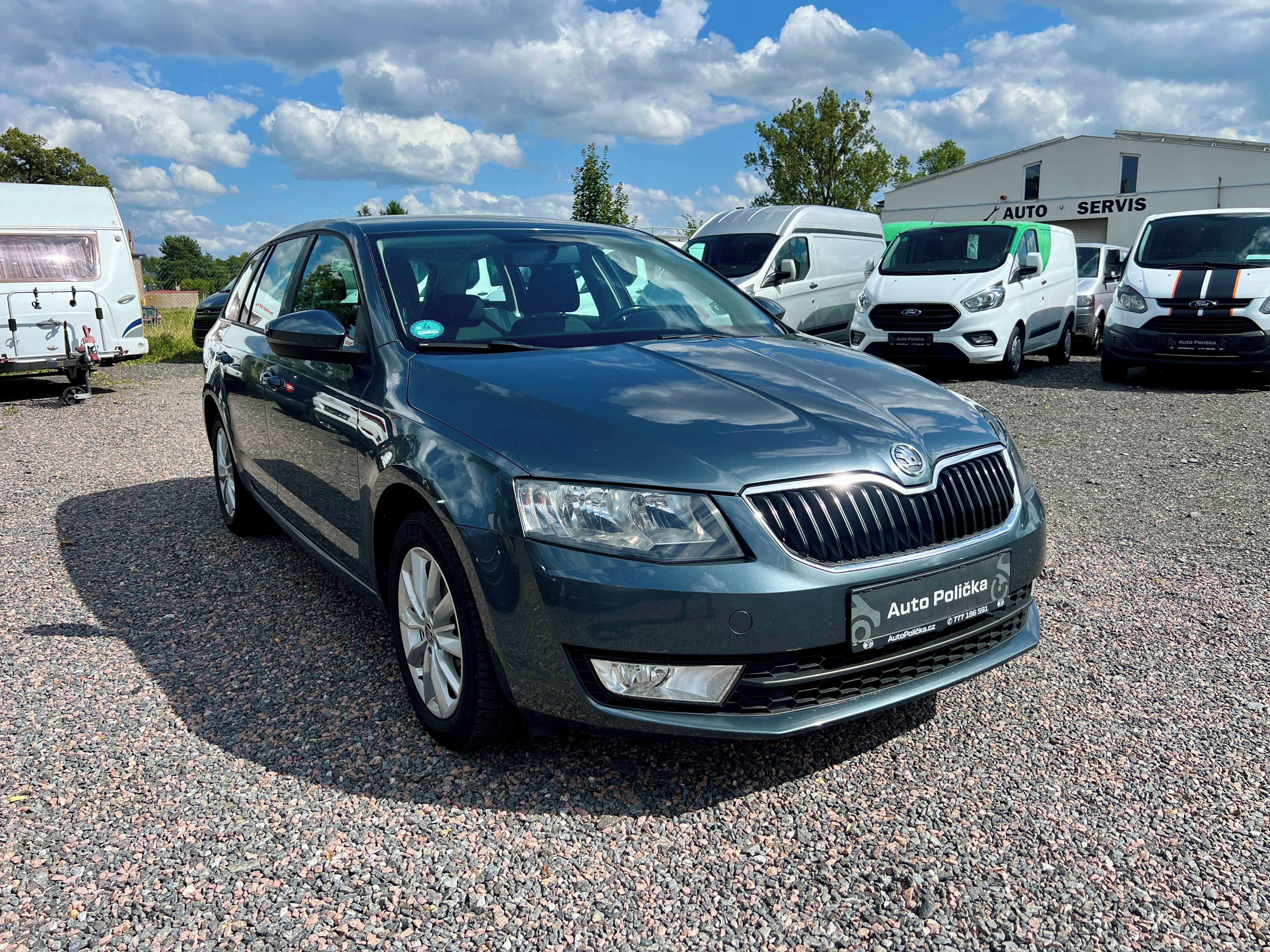 Škoda Octavia, 1.6 TDI 77kW DSG PoServisu,STK - fotka 4