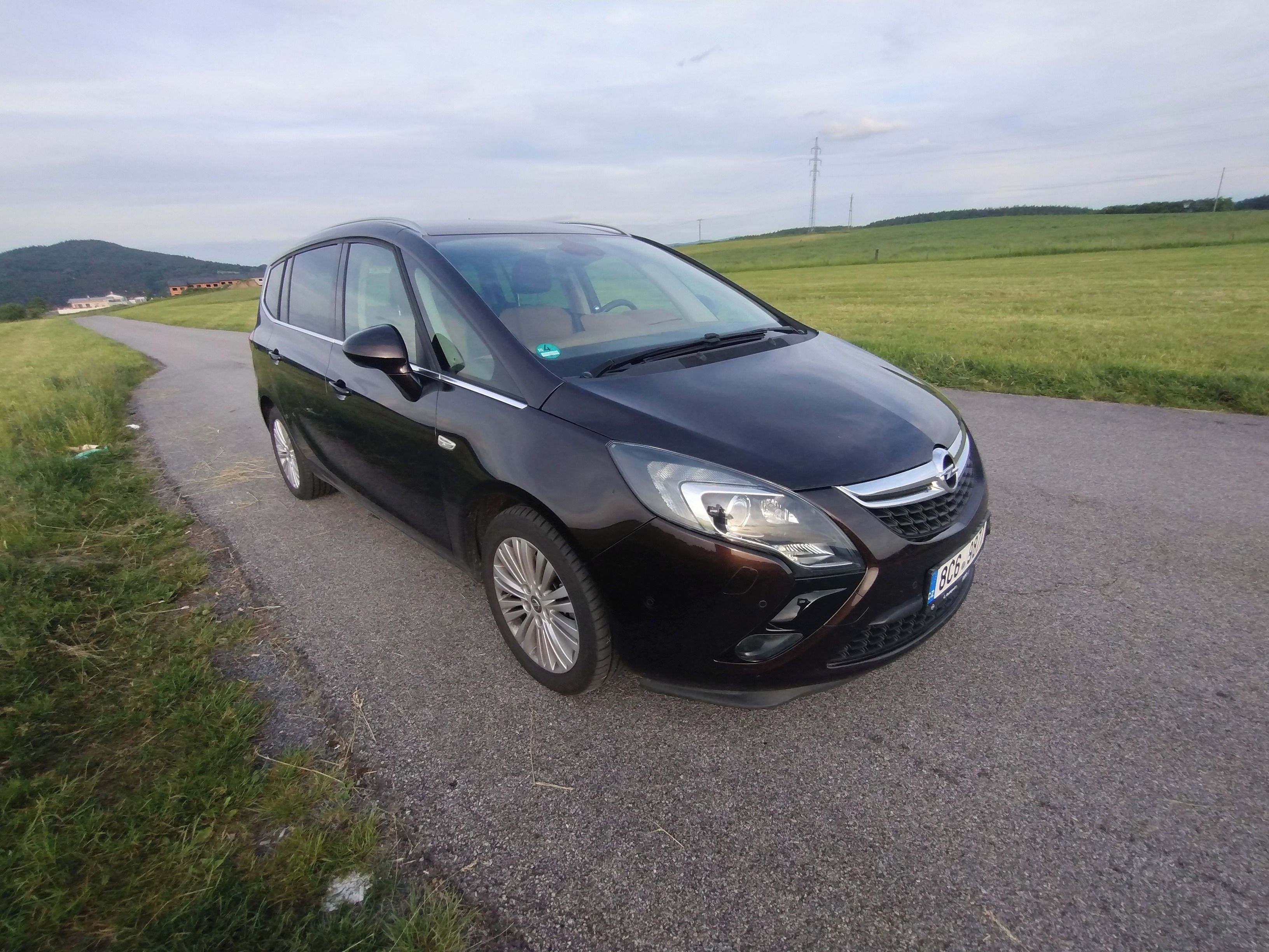Opel Zafira, TOURER 2.0 CDTI - fotka 4
