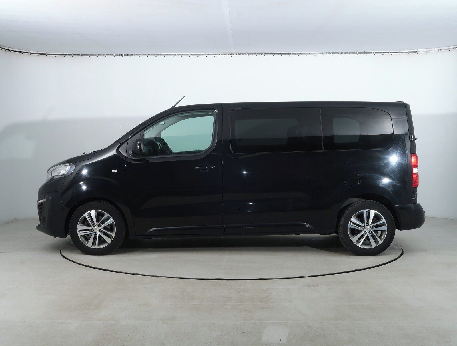 Peugeot Traveller, 2.0 BlueHDi, Klima, ČR - fotka 3