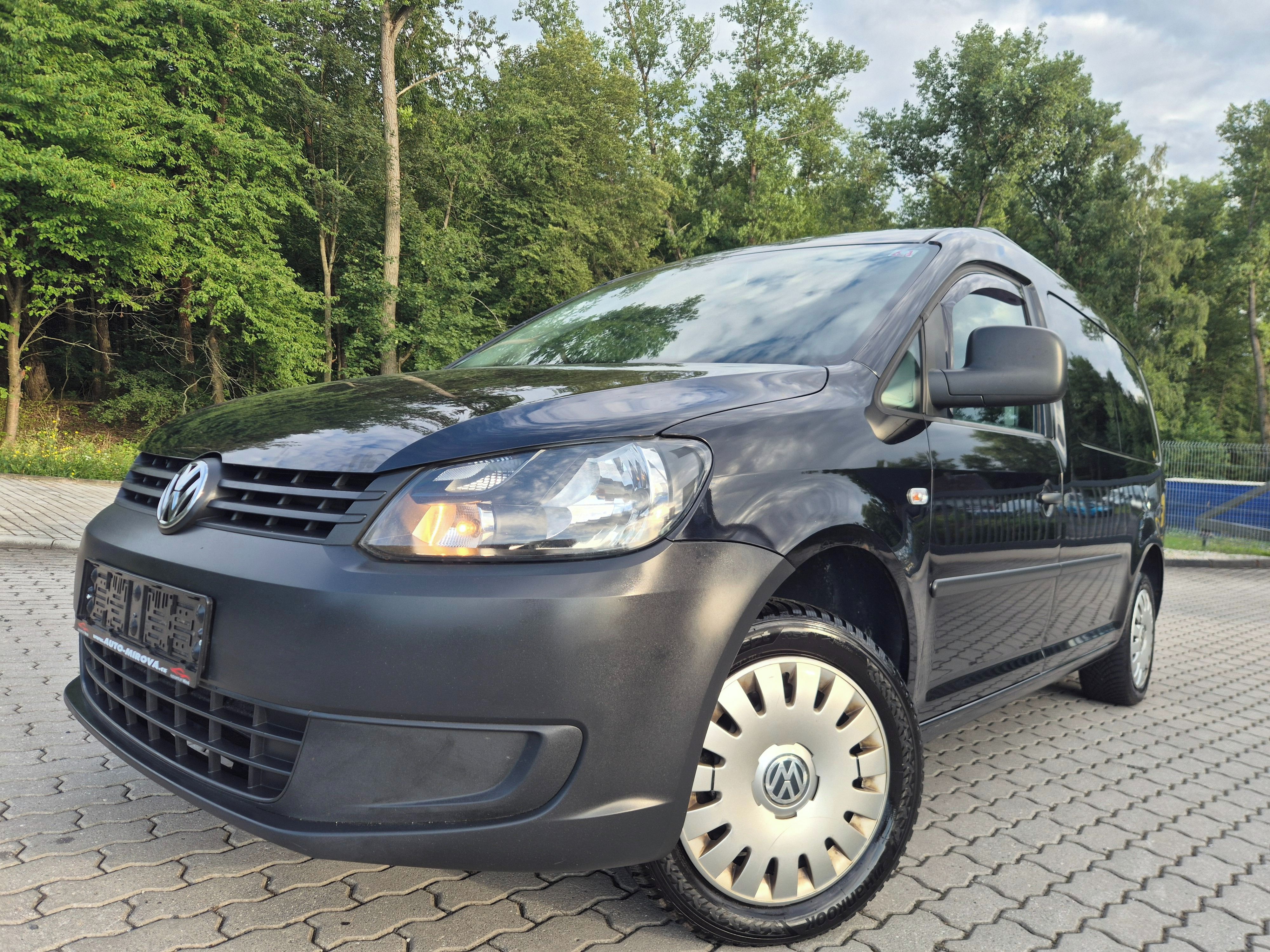 Volkswagen Caddy, MAXI plný servis 7 místná